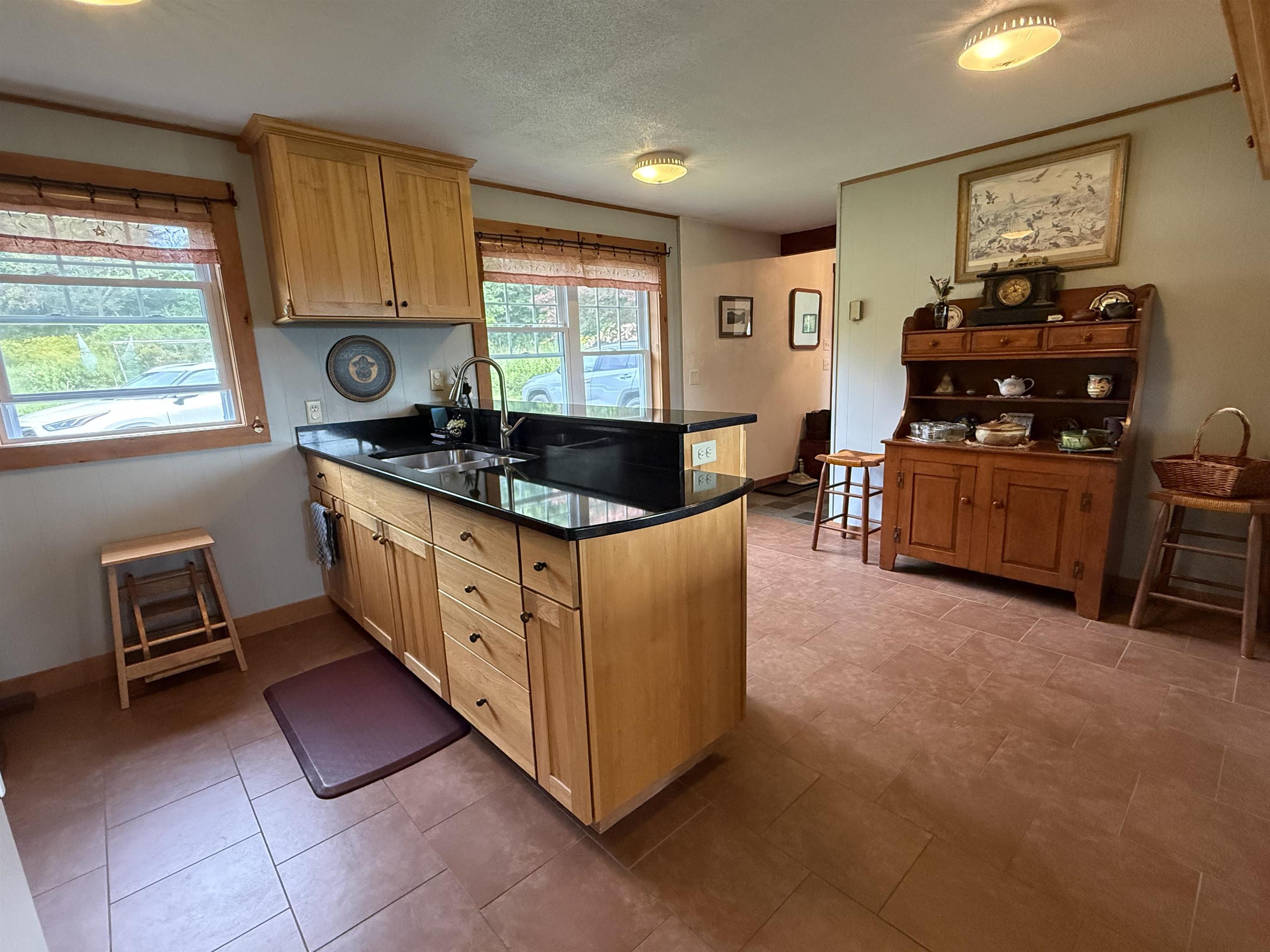 2817 Braintree Hill Road Property Photo 17