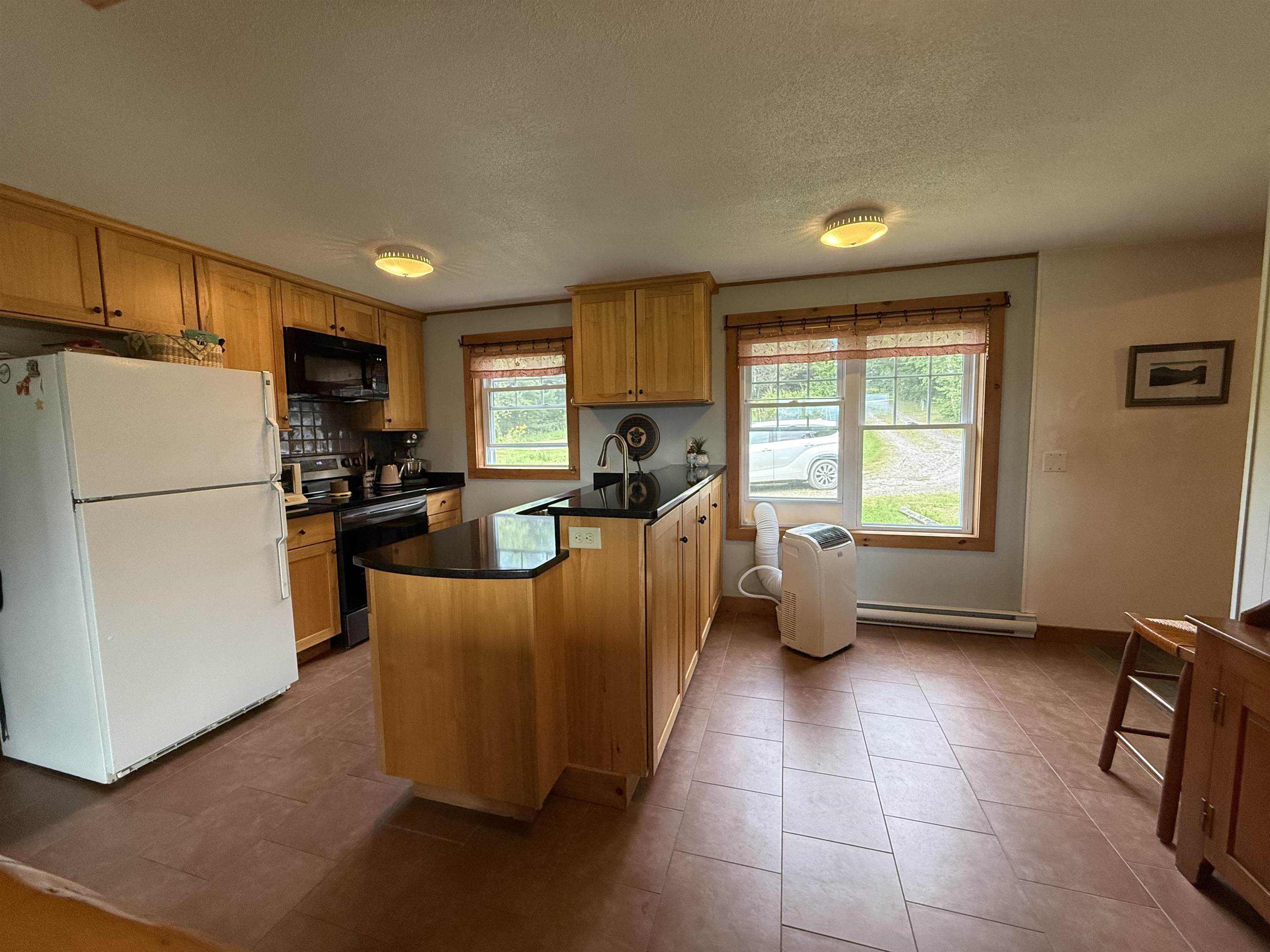 2817 Braintree Hill Road Property Photo 18