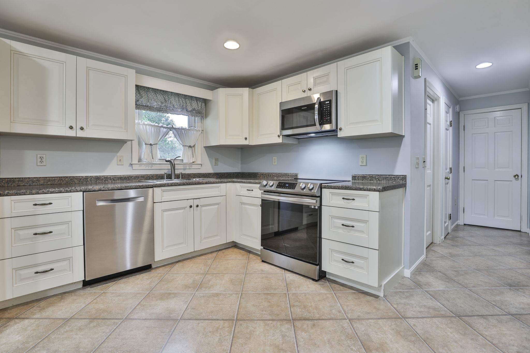 35 Smyth Lane Property Photo 8