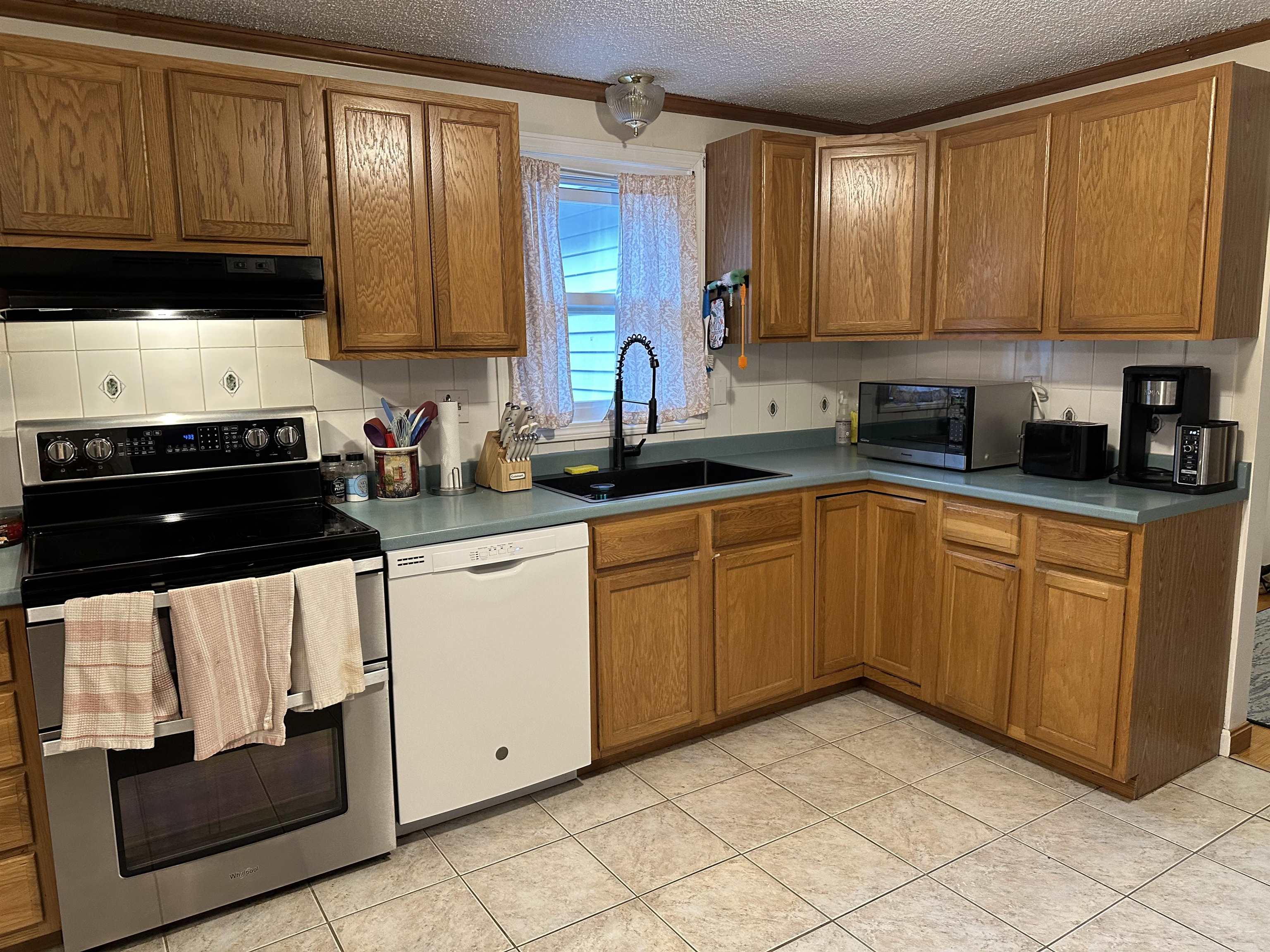 10 Contoocook Avenue Property Photo 16