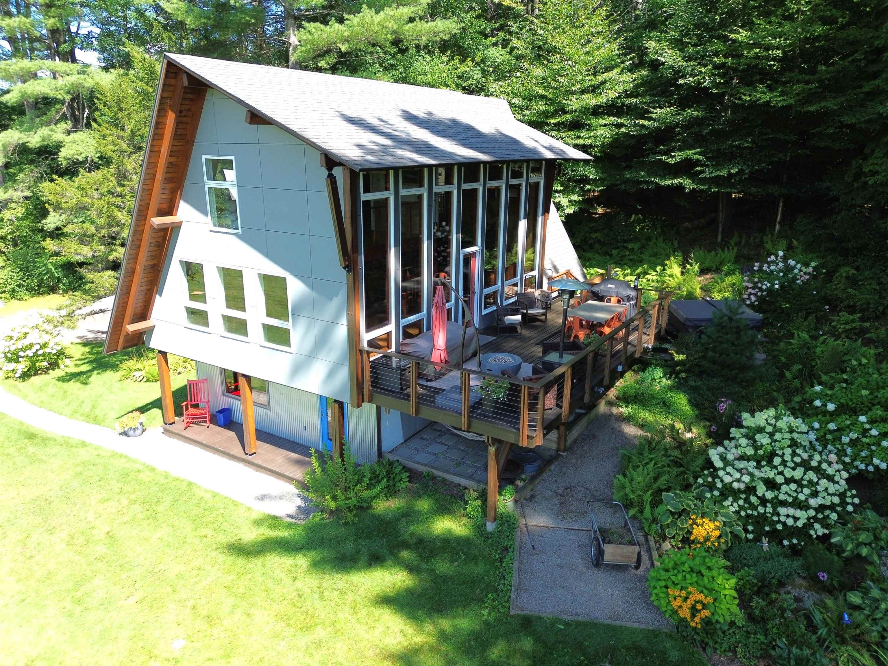 2502 North Road Property Photo 1
