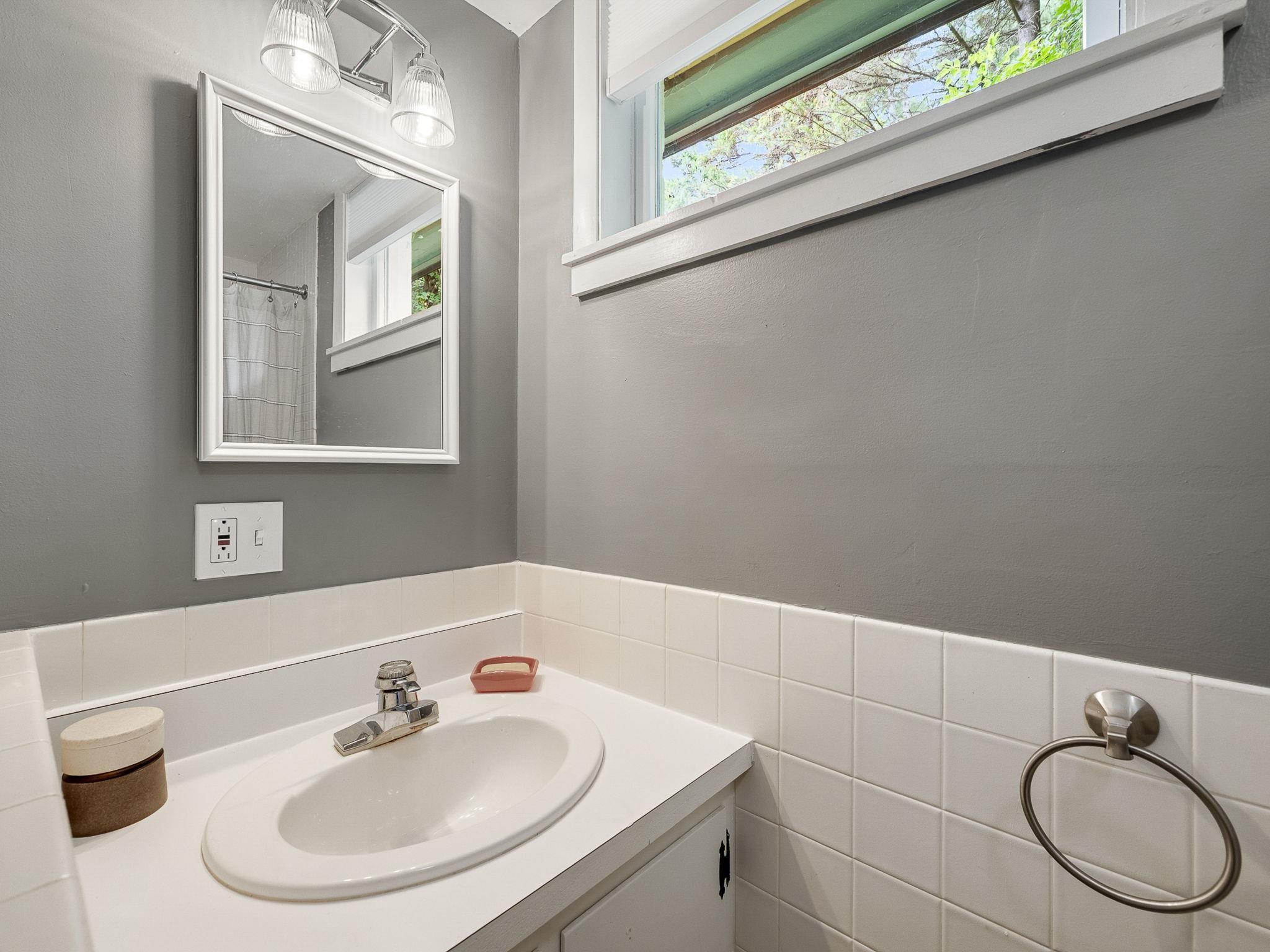 2502 North Road Property Photo 39