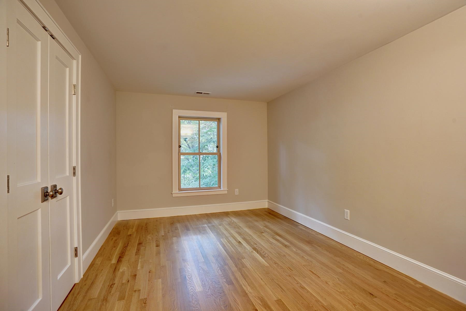 59 Central Road Property Photo 11