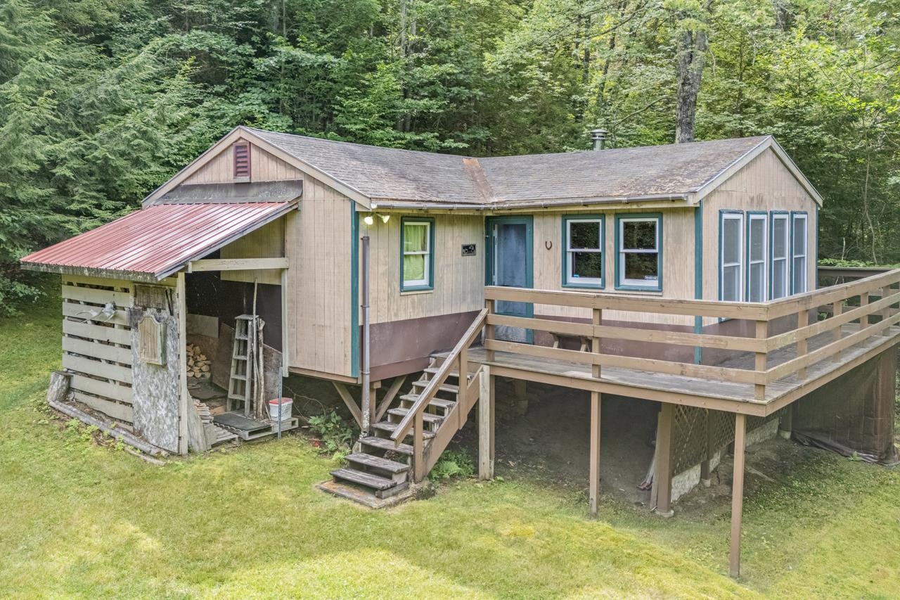 243 Thompson Road Property Photo 1