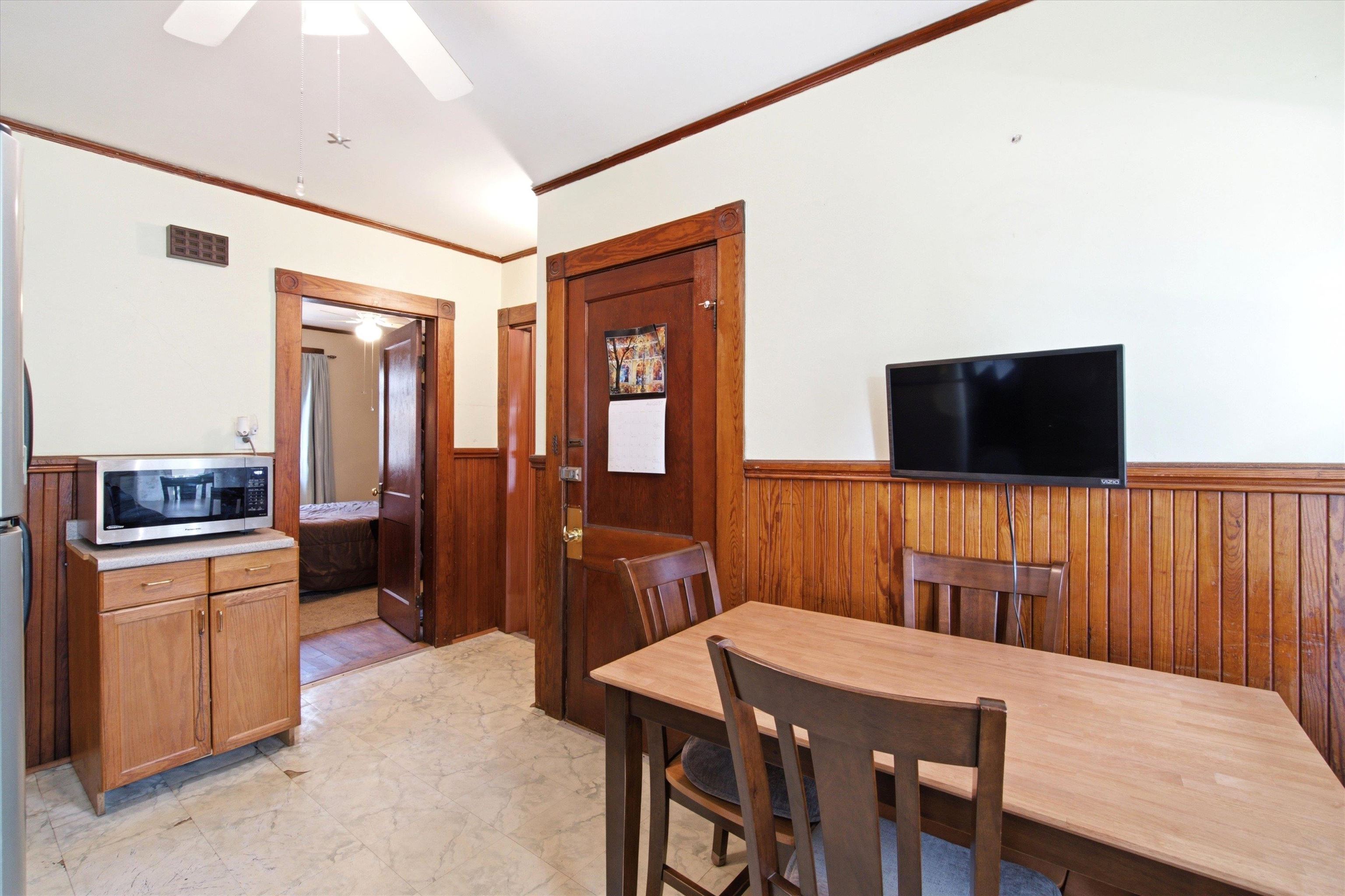 735 Belmont Street Property Photo 11