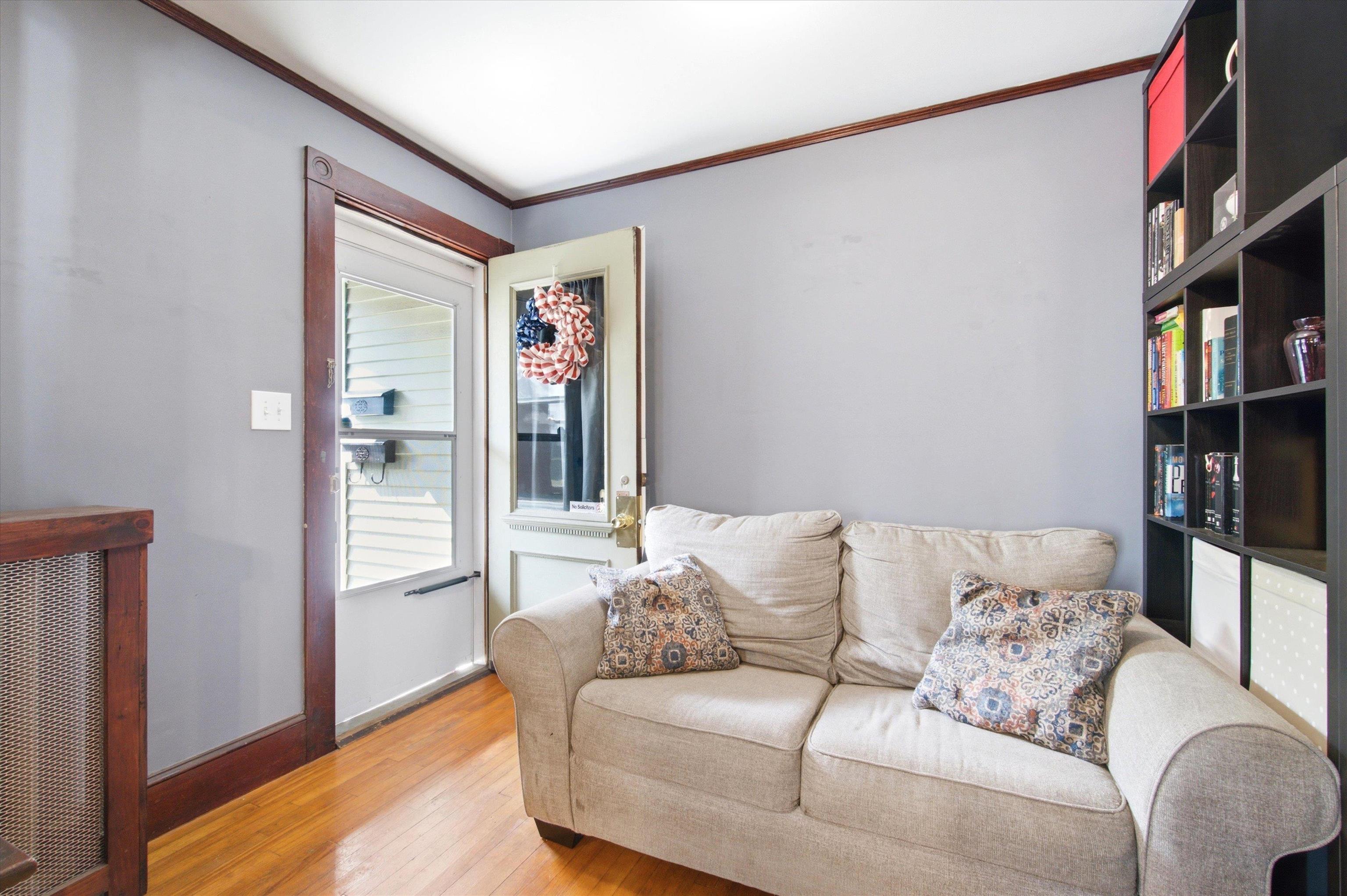 735 Belmont Street Property Photo 21