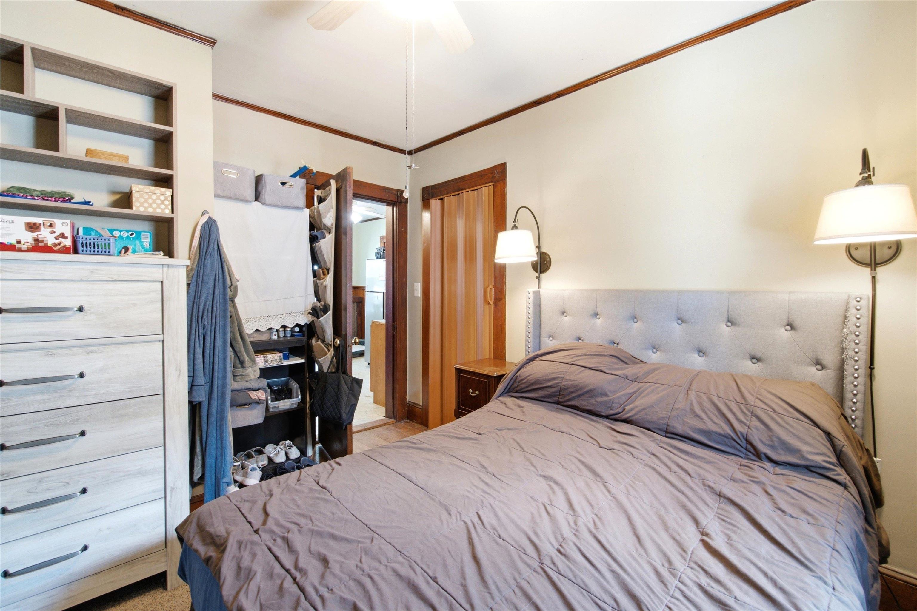 735 Belmont Street Property Photo 23