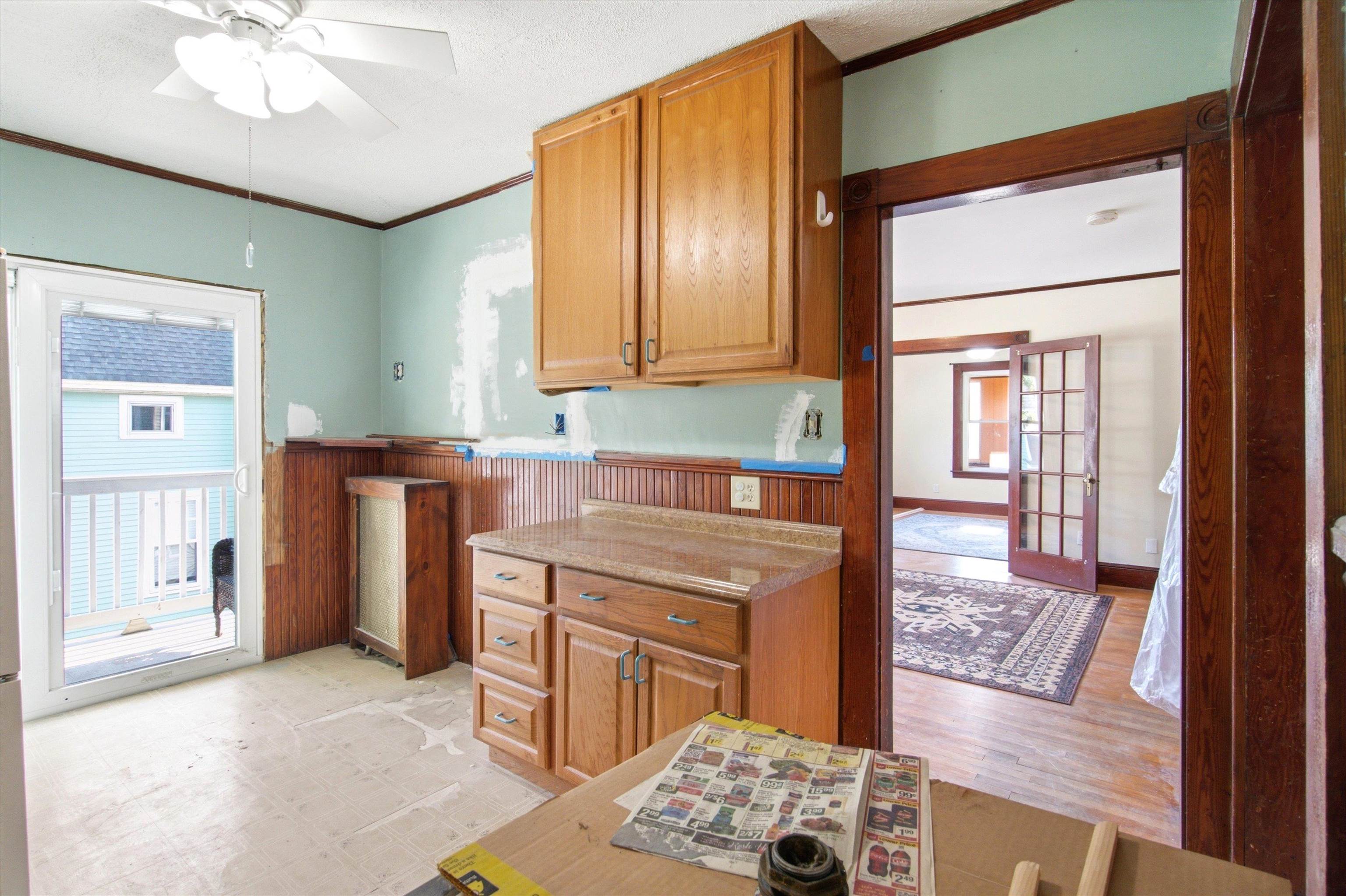 735 Belmont Street Property Photo 27