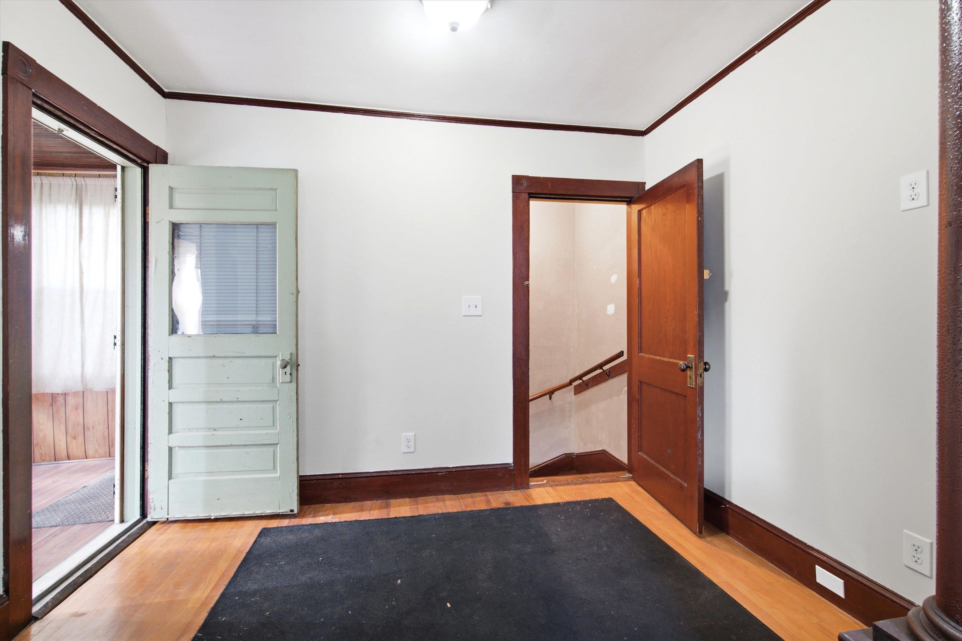 735 Belmont Street Property Photo 36