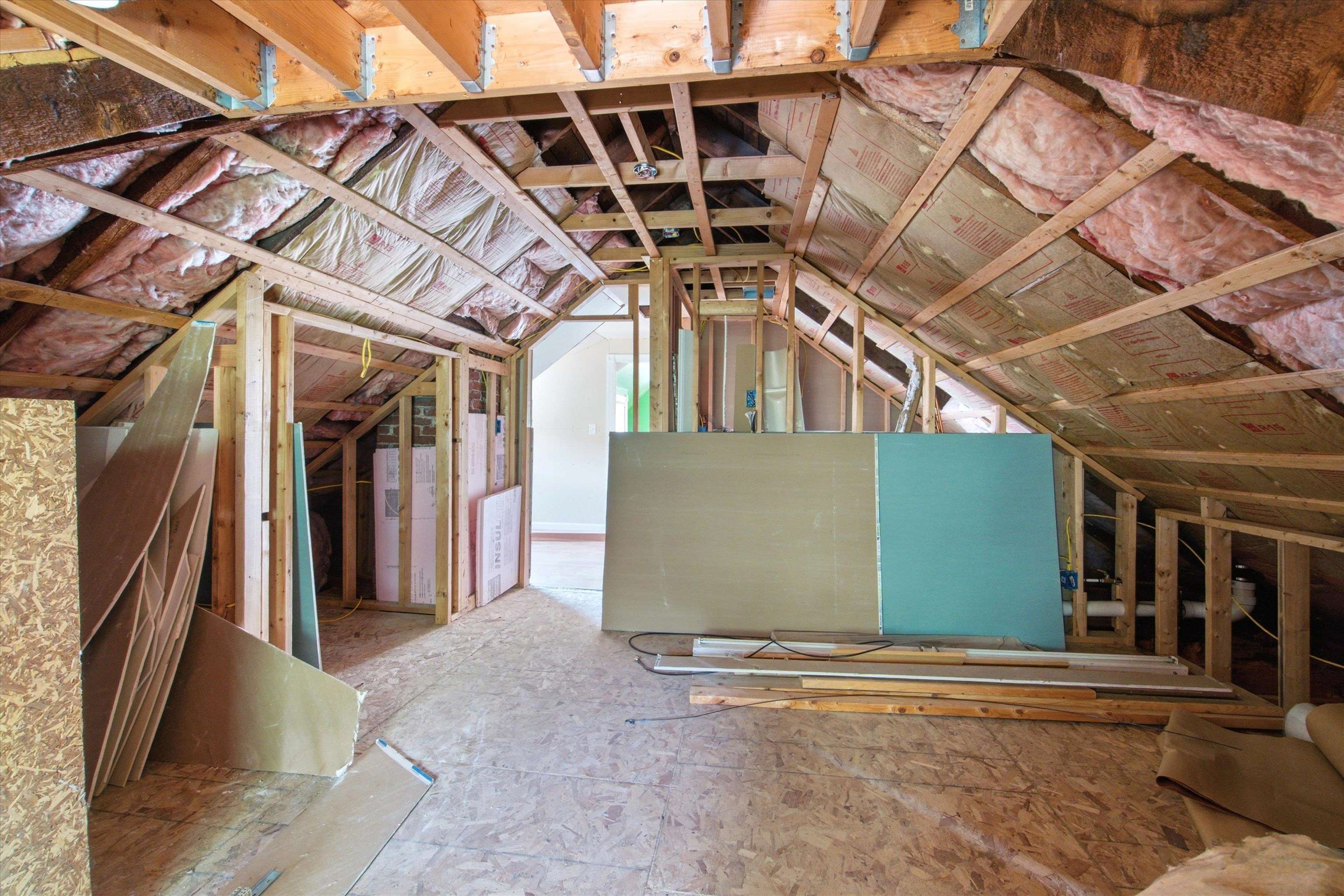 735 Belmont Street Property Photo 46