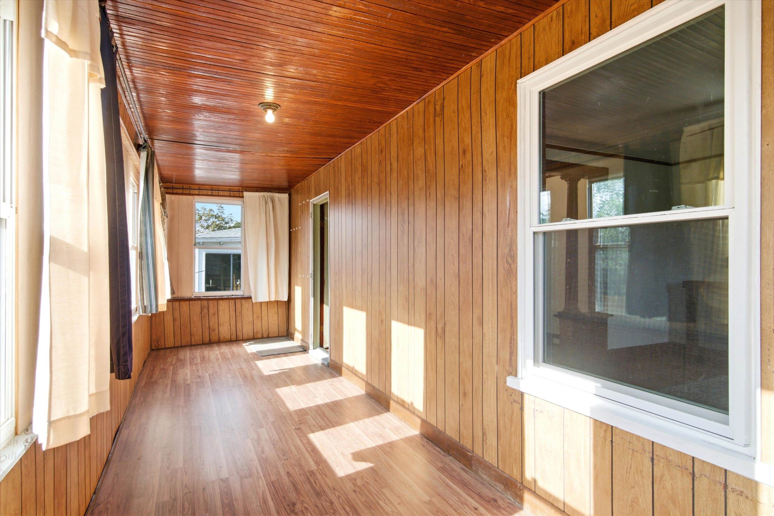 735 Belmont Street Property Photo 47