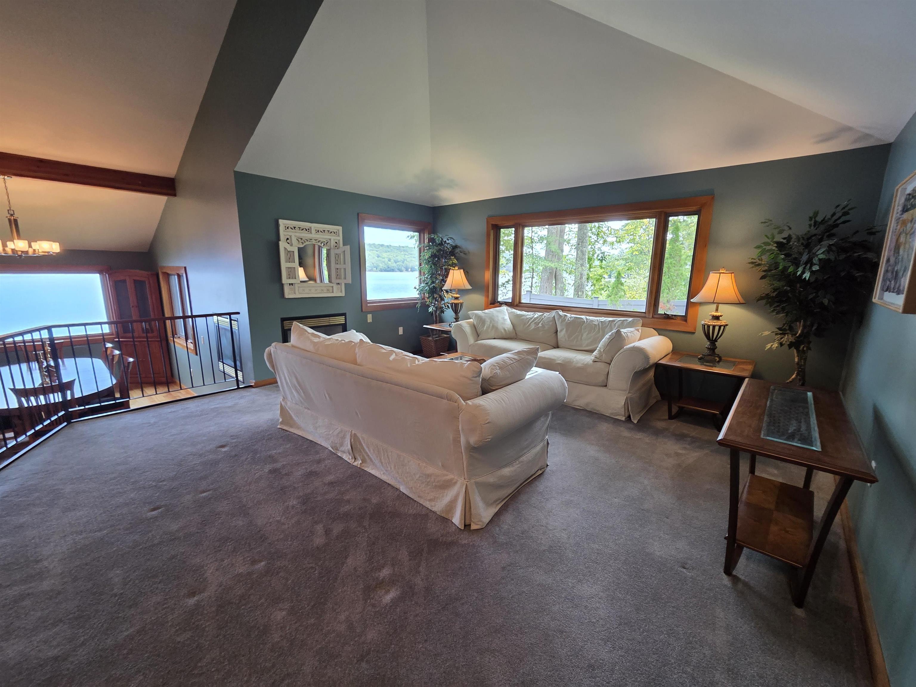 20 Bonardi Drive Property Photo 8