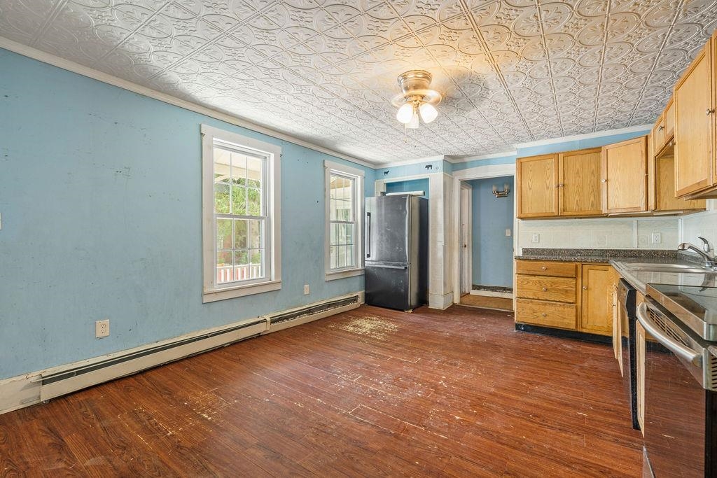 1 Summer Street Property Photo 7