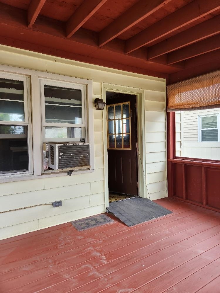 81 King Street Property Photo 31