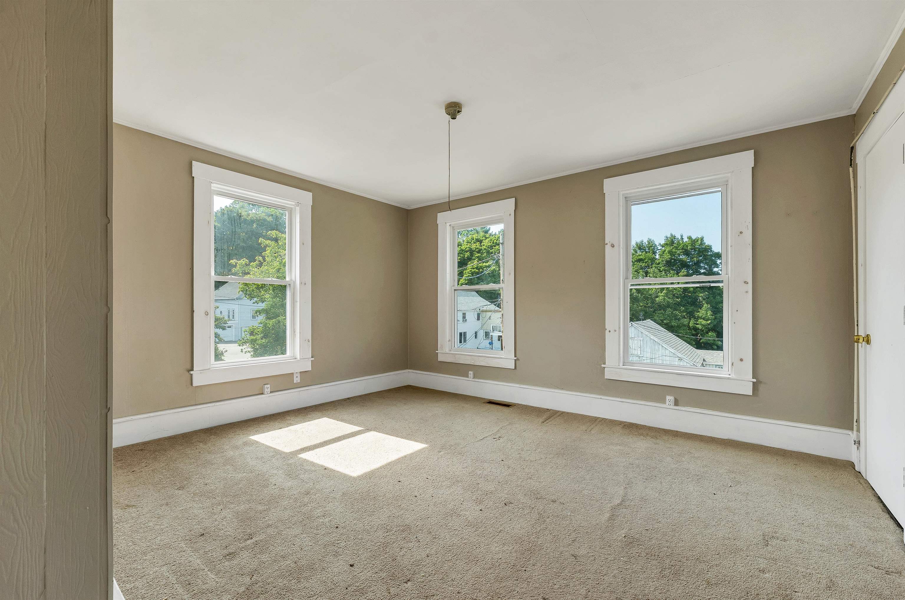 9 Franklin Street Property Photo 13