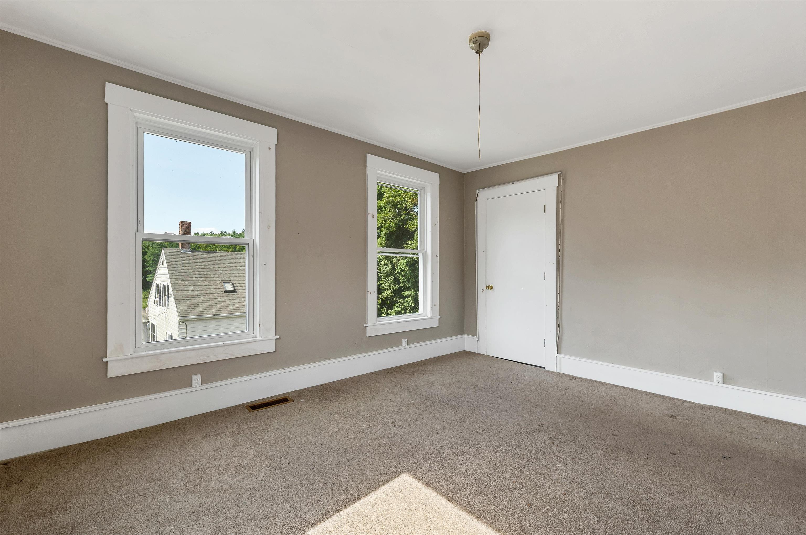 9 Franklin Street Property Photo 14