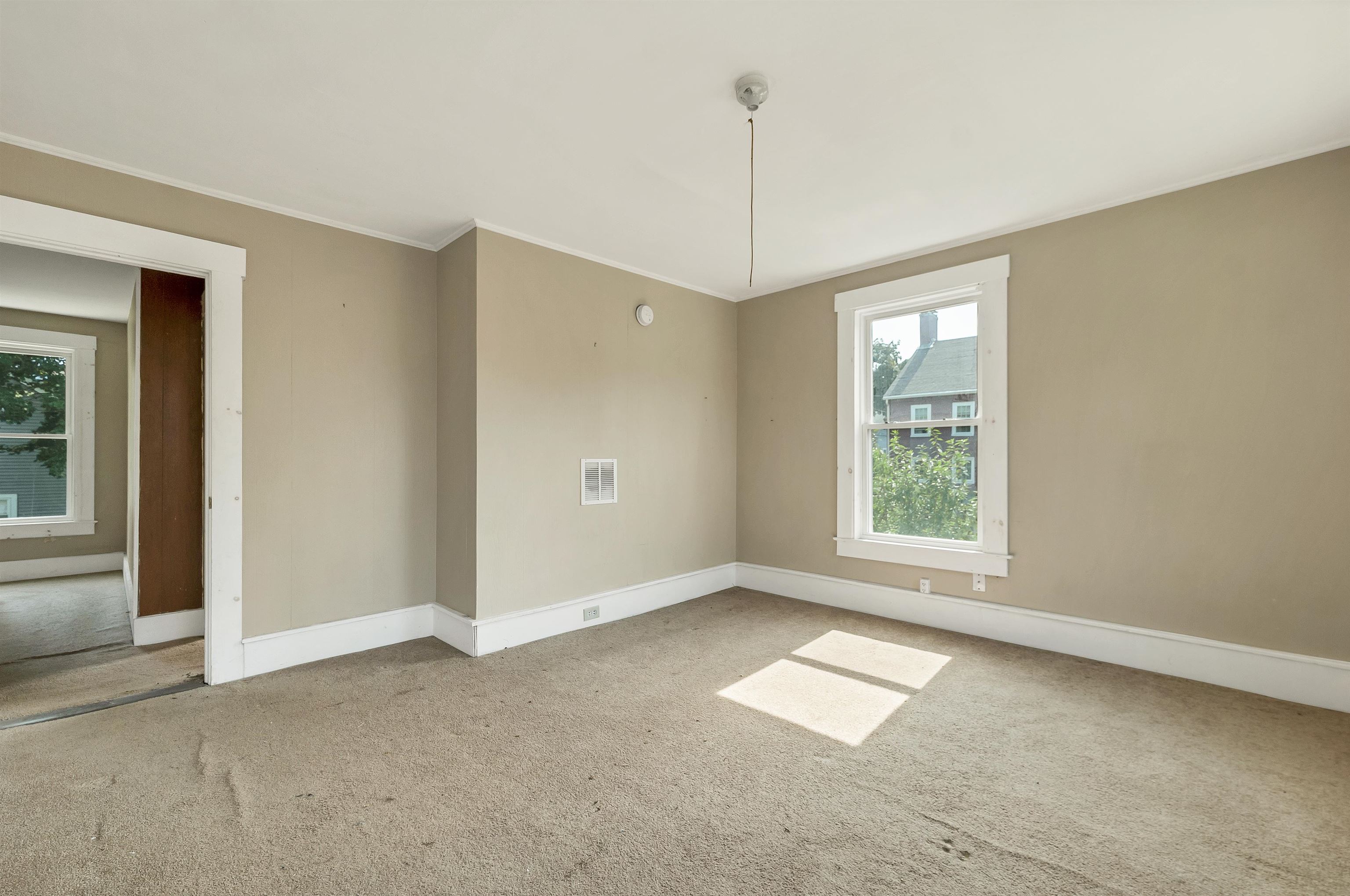9 Franklin Street Property Photo 15