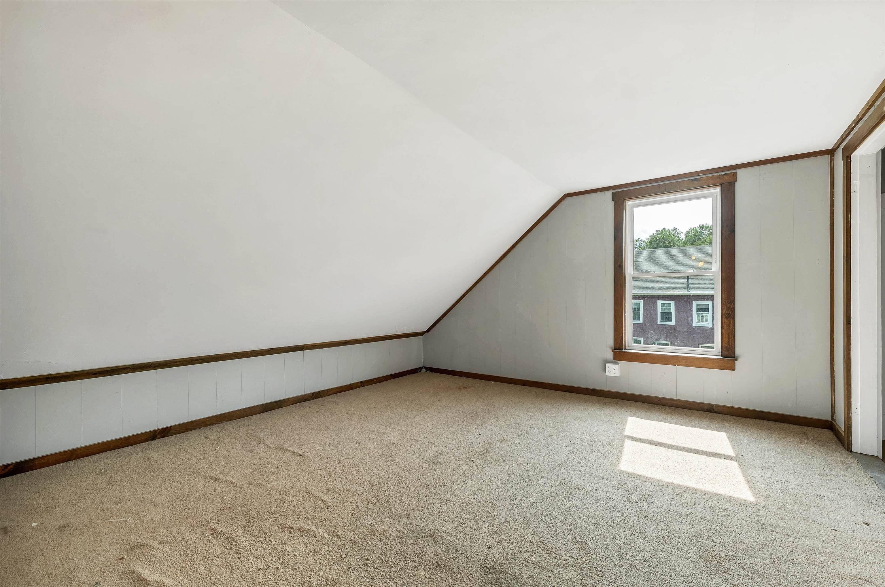 9 Franklin Street Property Photo 18