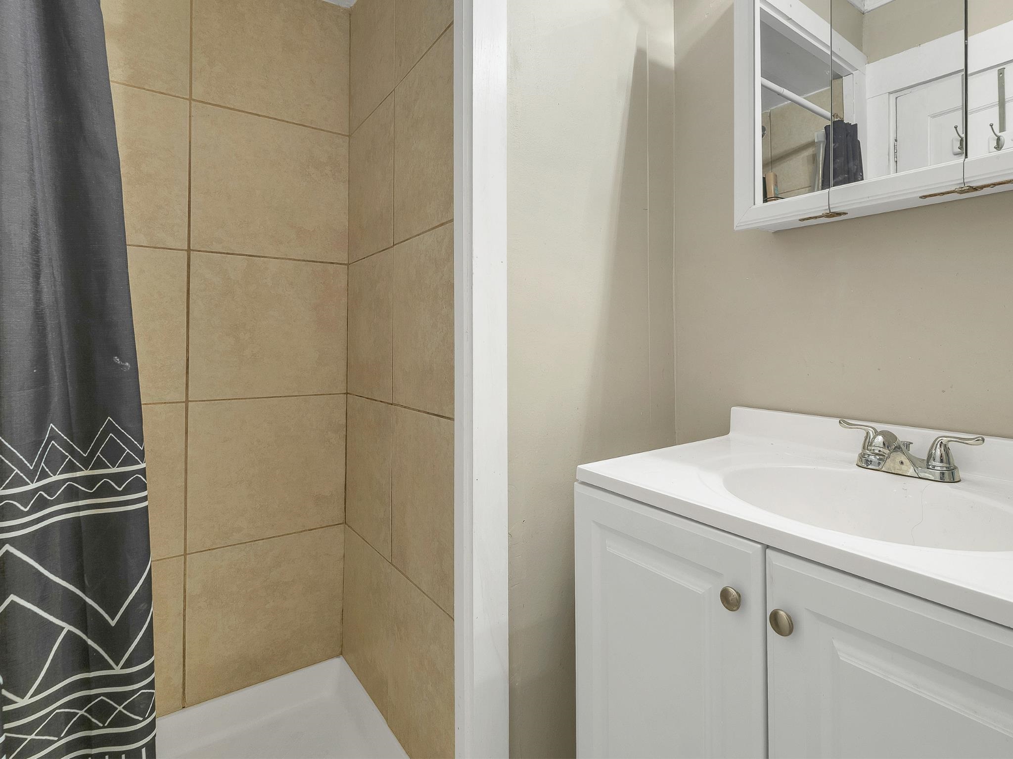 9 Franklin Street Property Photo 29