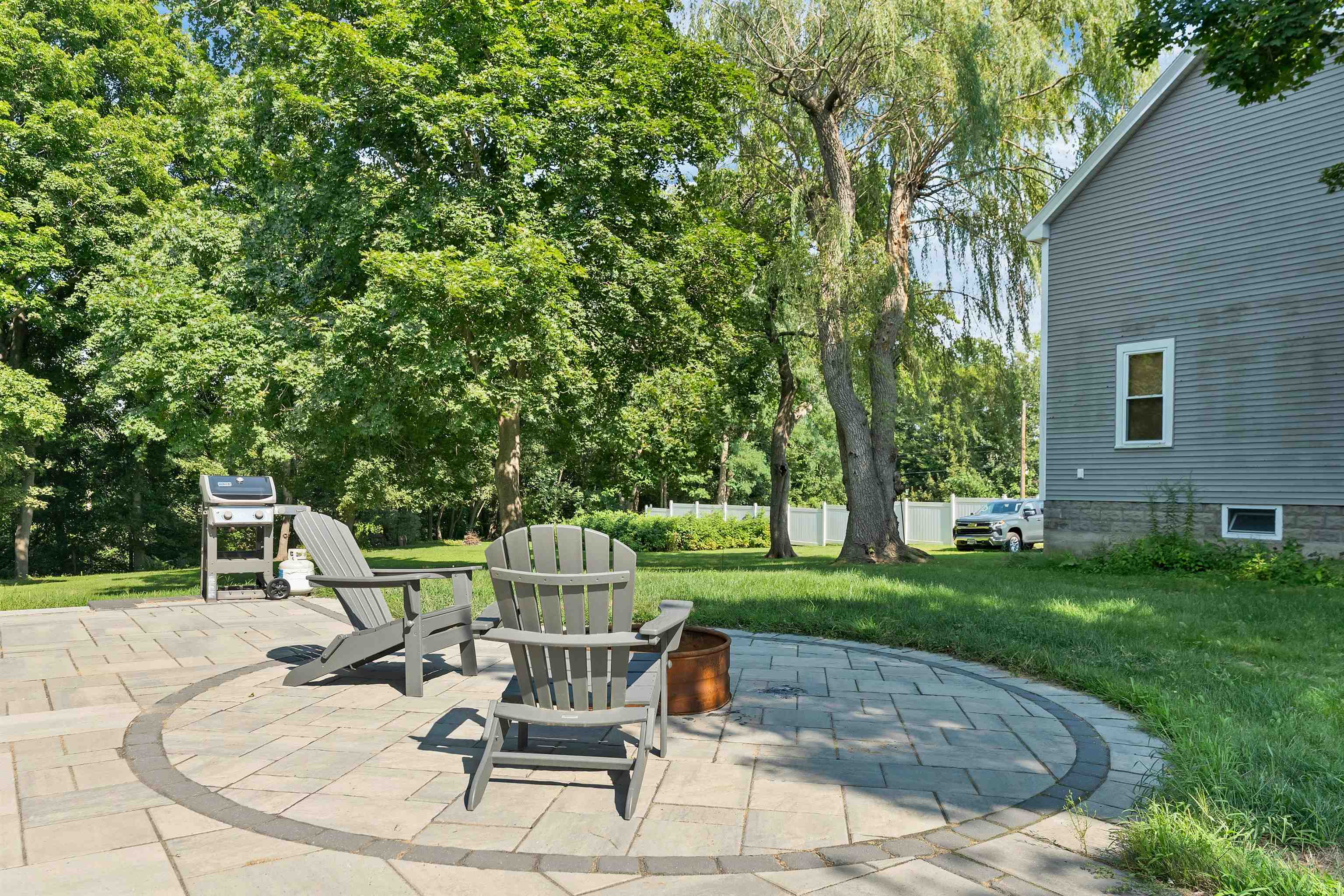 9 Franklin Street Property Photo 38