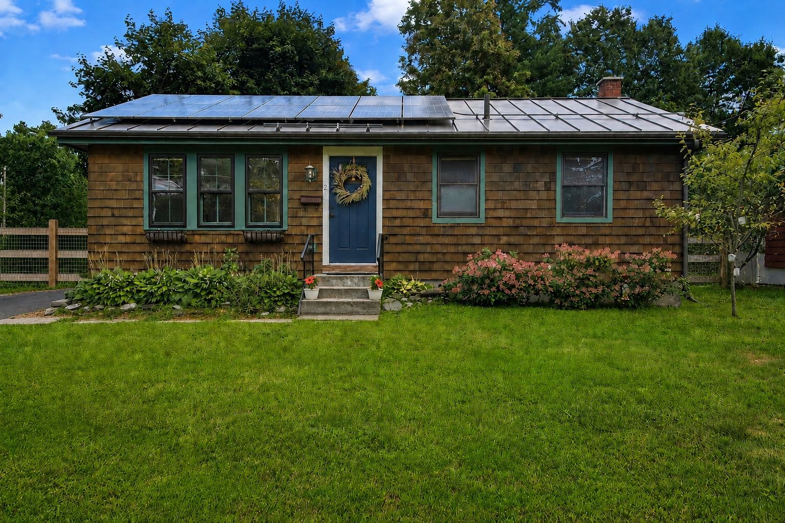 2 Hiawatha Avenue Property Photo 1