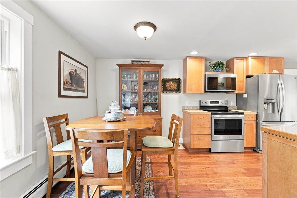 328 Upper Main Street Property Photo 14