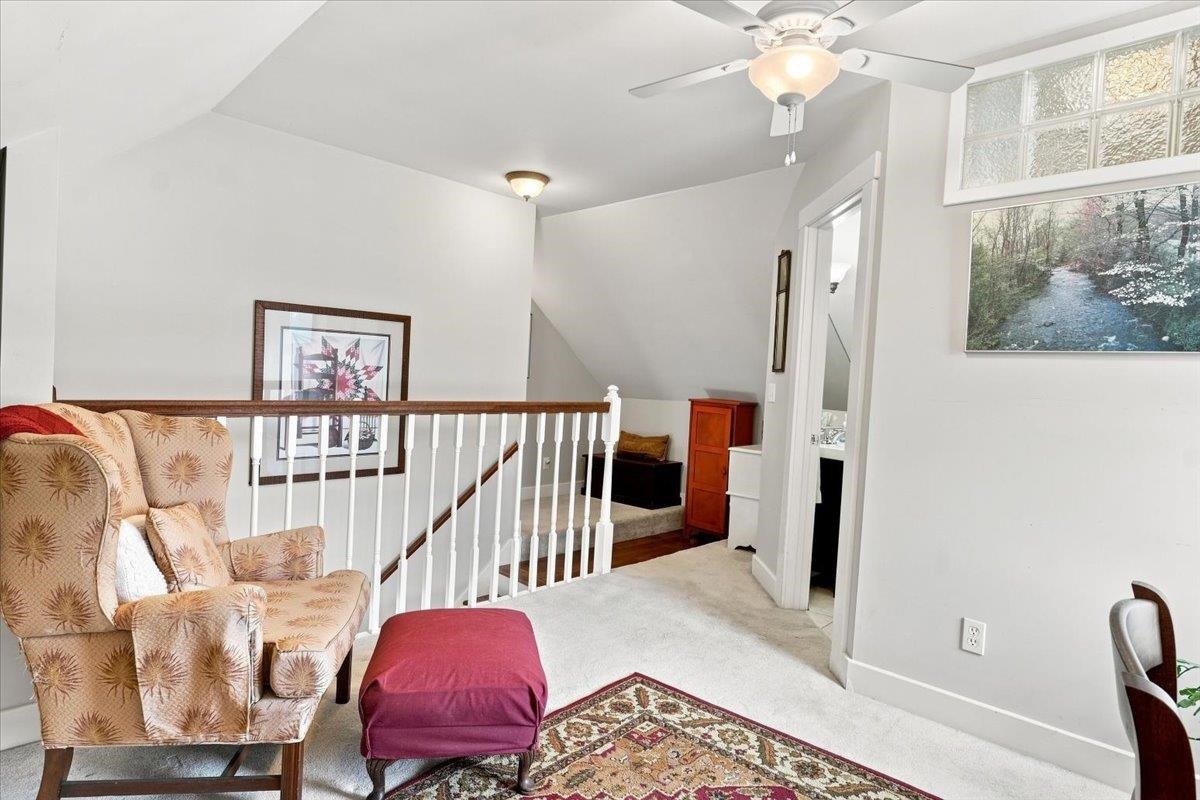 328 Upper Main Street Property Photo 25