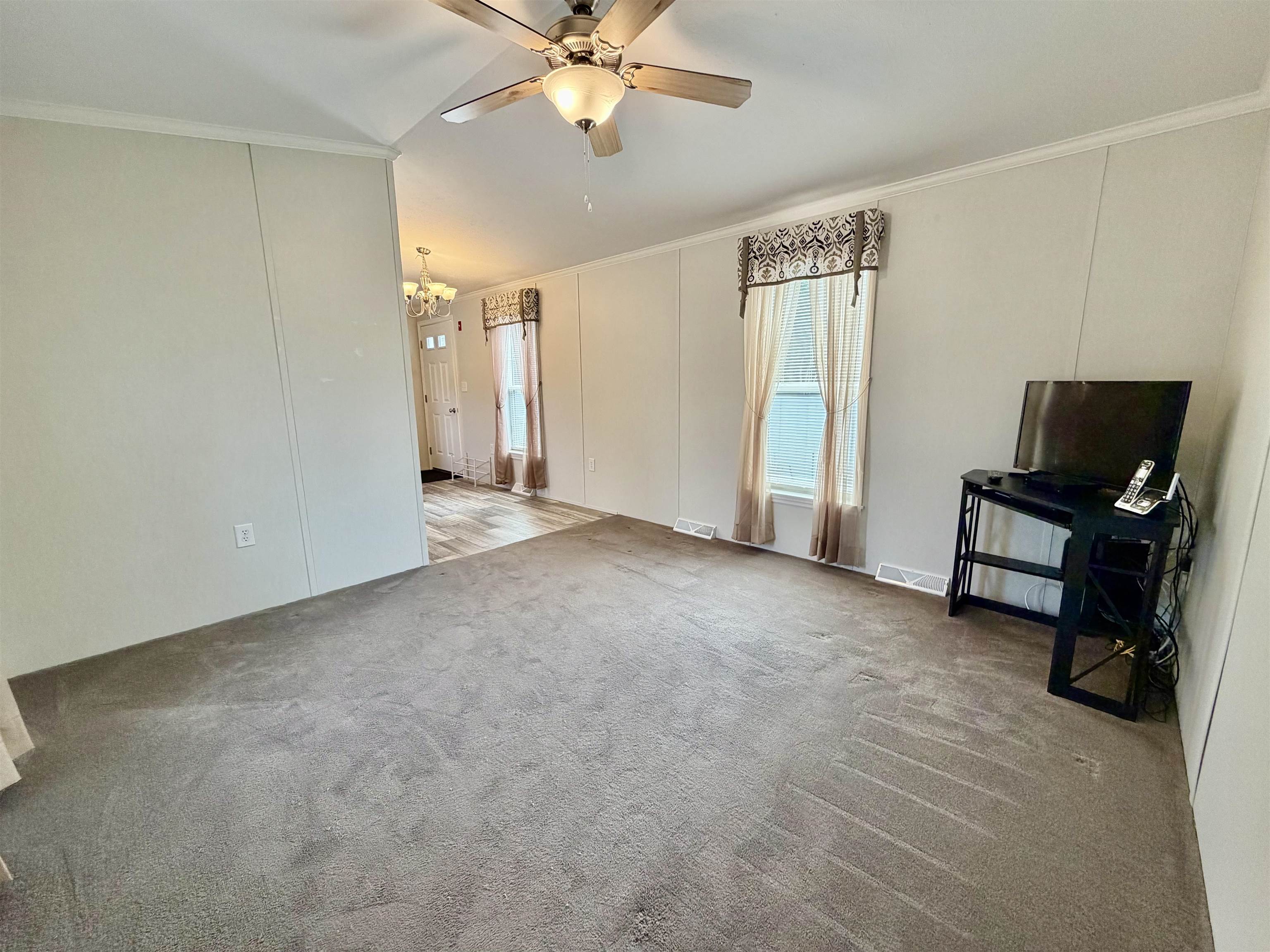 21 Union Street Property Photo 7