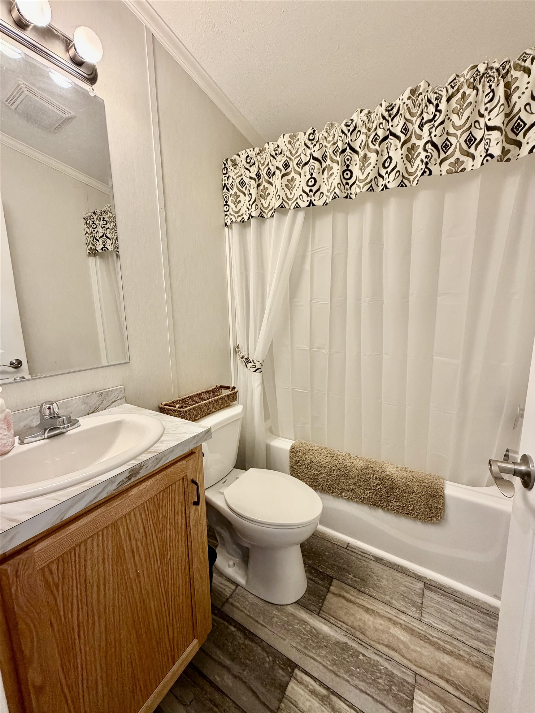 21 Union Street Property Photo 10