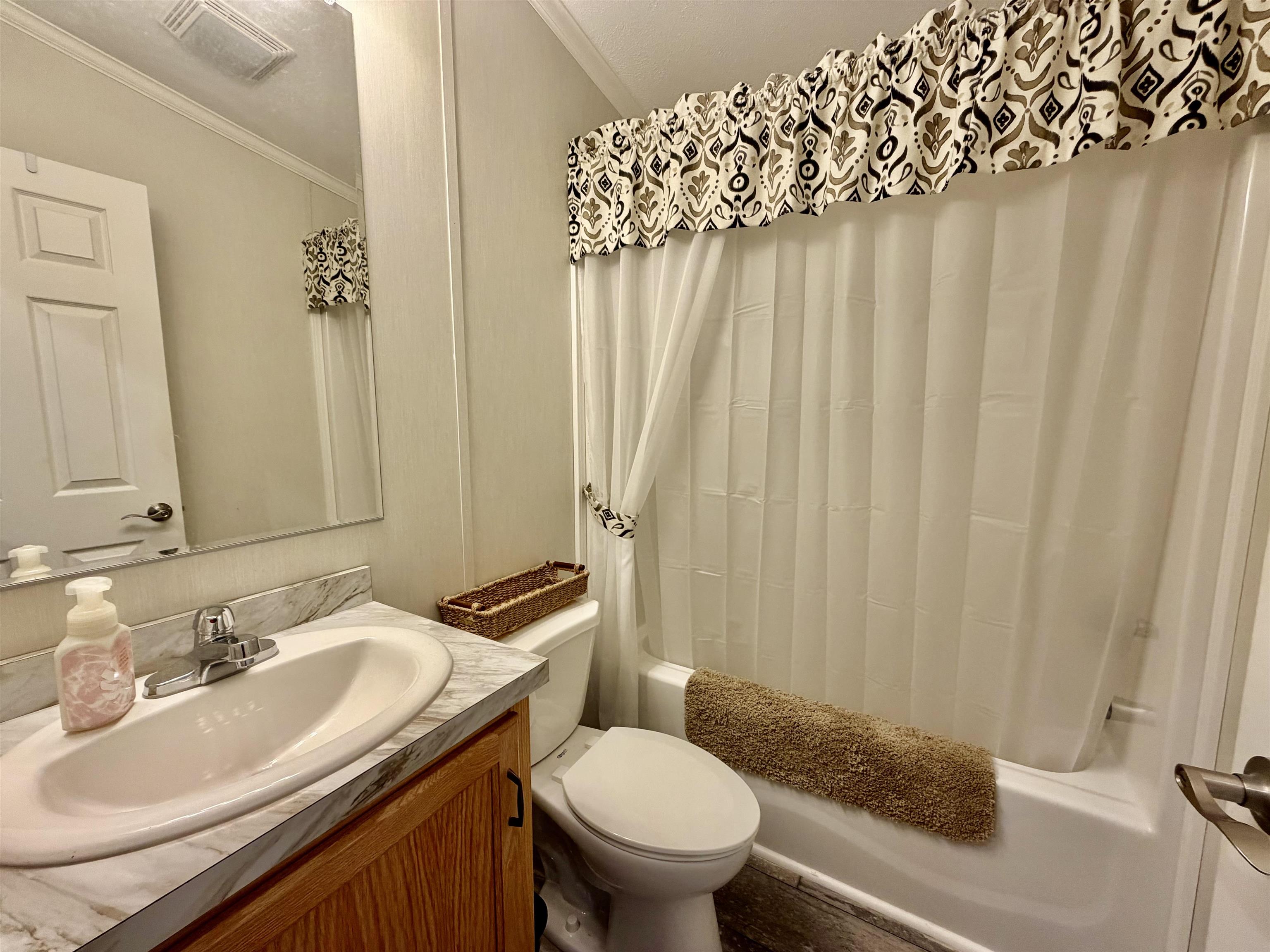 21 Union Street Property Photo 11
