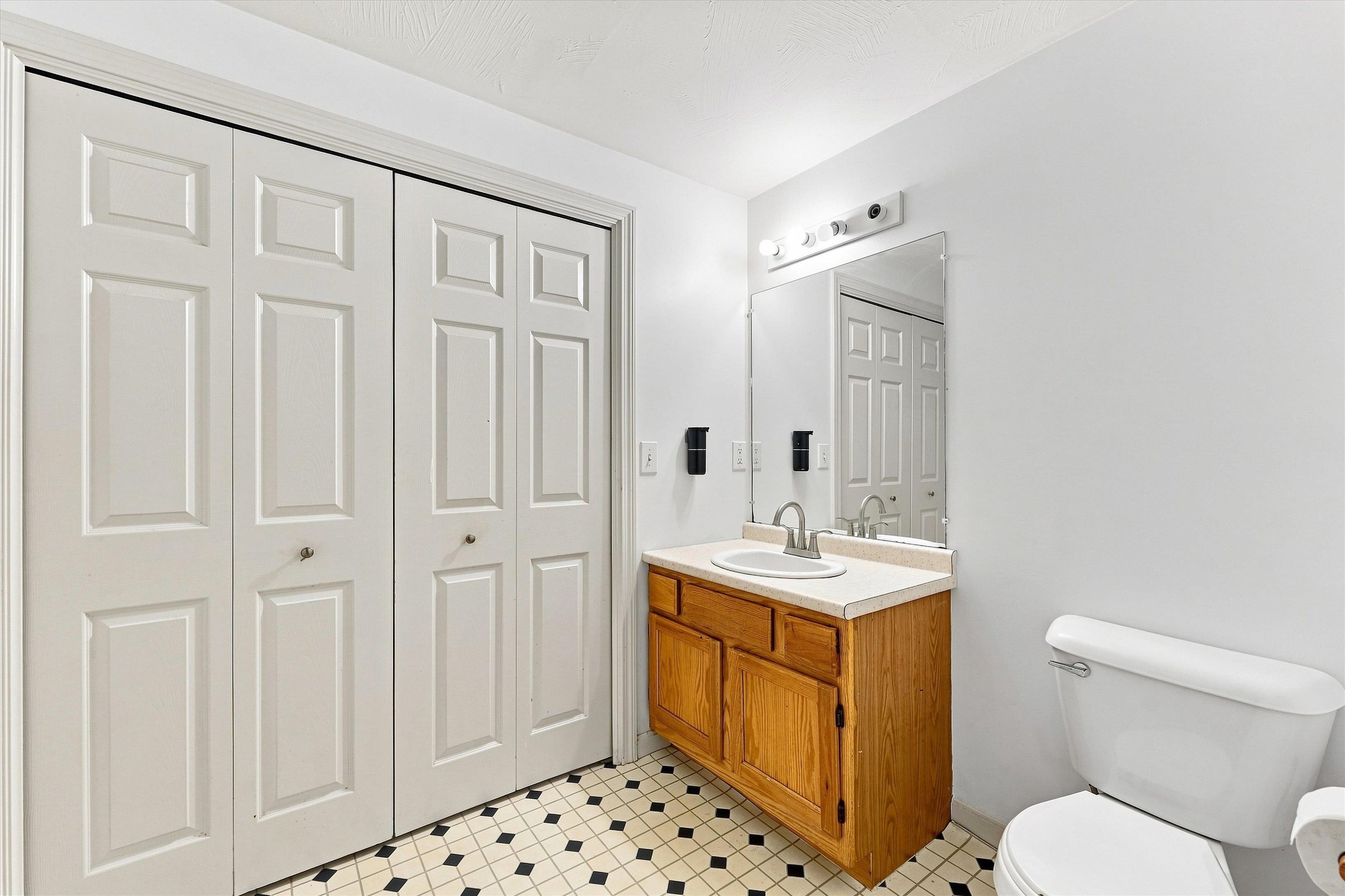 144 Whittington Street Property Photo 28