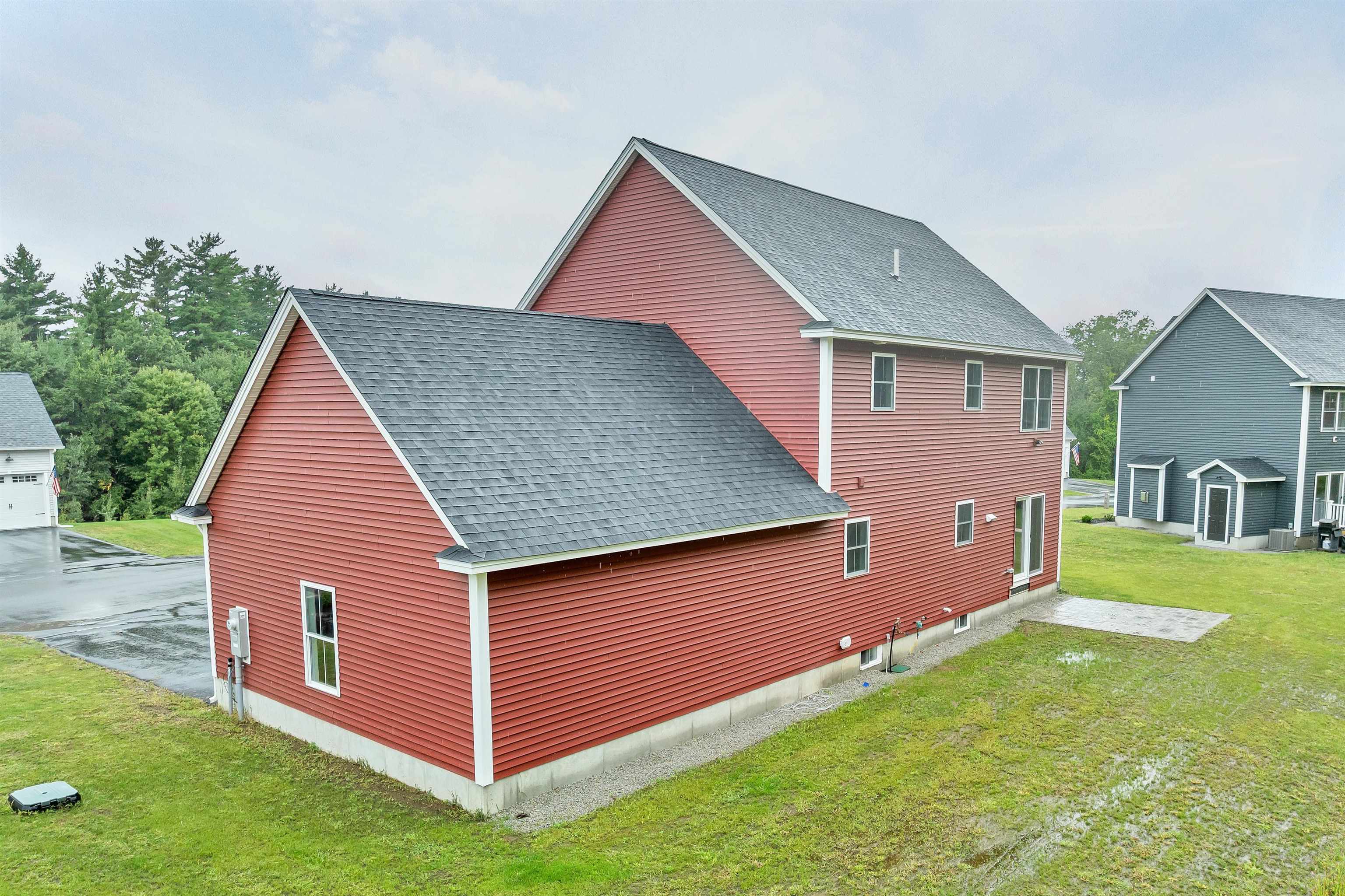 8 Shelburne Lane Property Photo 5