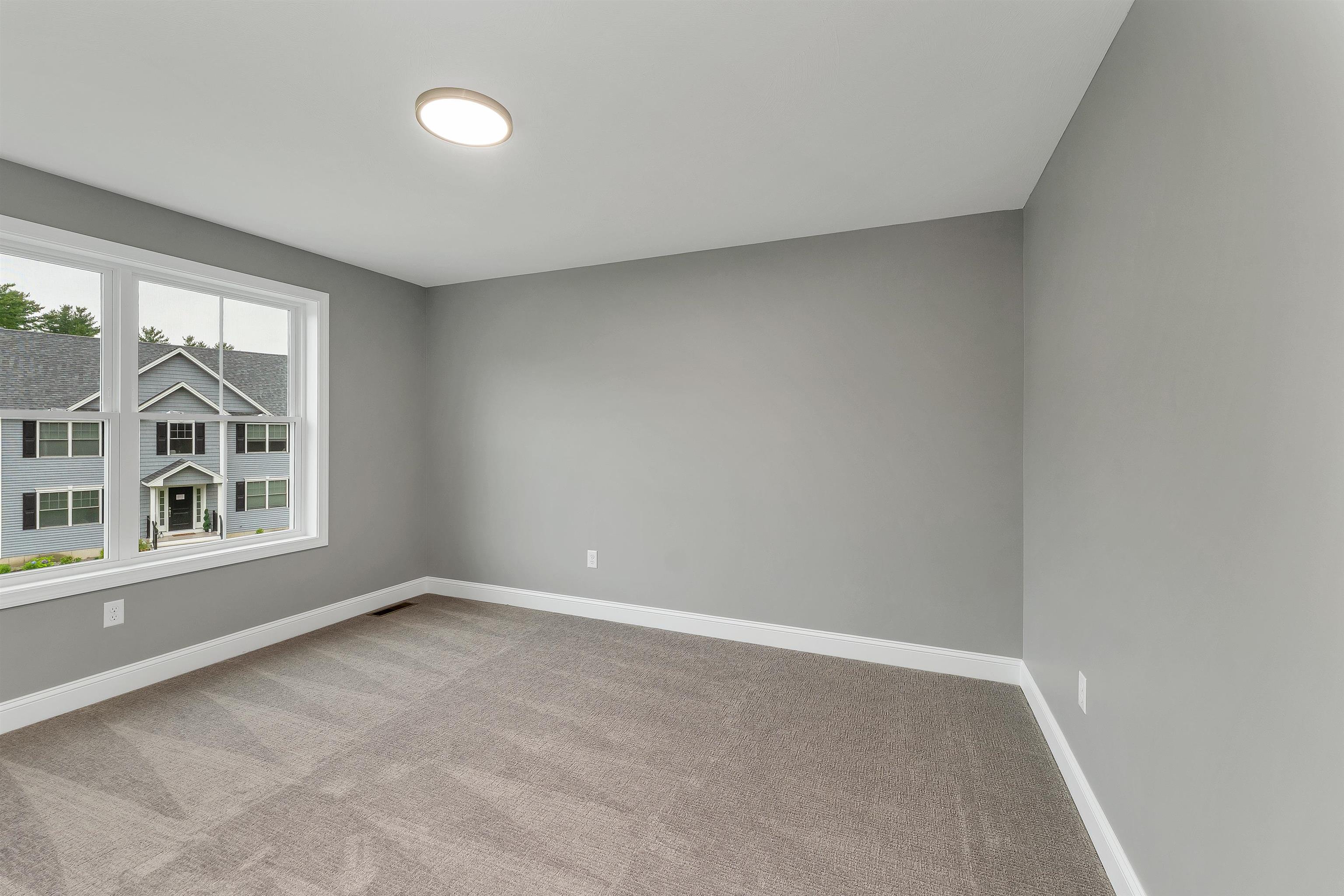 8 Shelburne Lane Property Photo 27