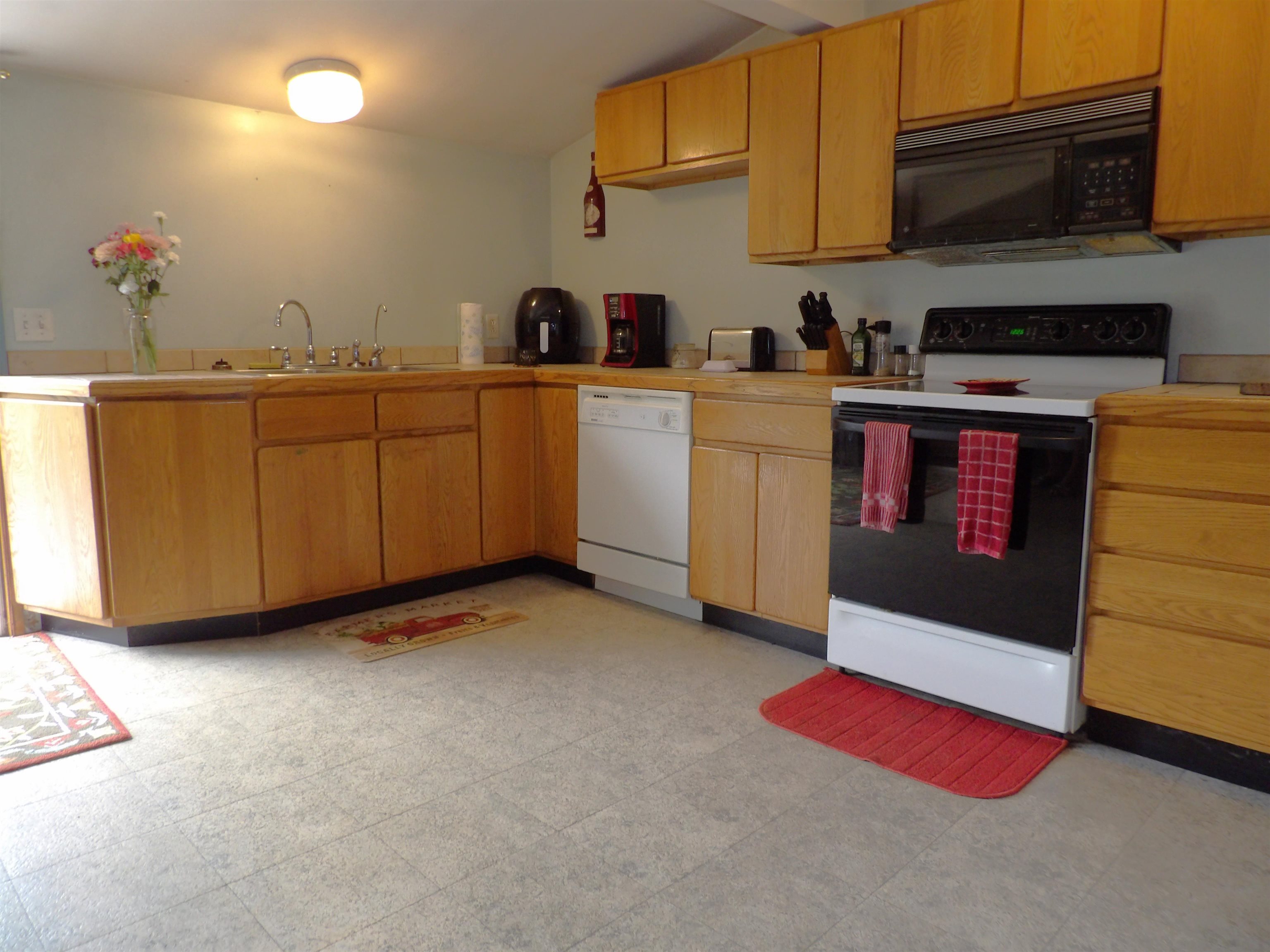 547 N. Main Street Property Photo 23