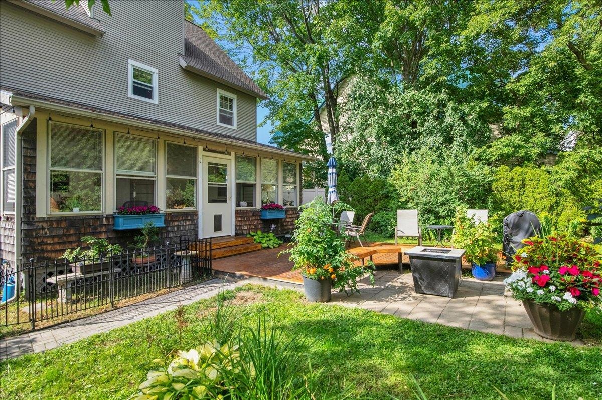 19 Brown Avenue Property Photo 3