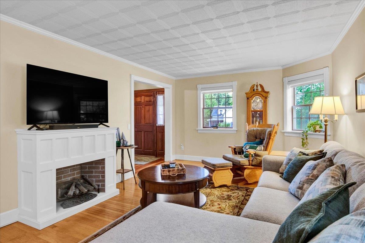 19 Brown Avenue Property Photo 18