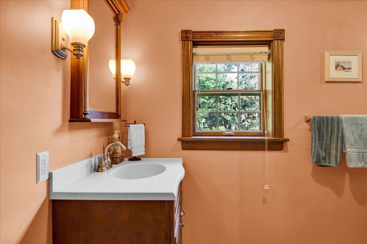 19 Brown Avenue Property Photo 31