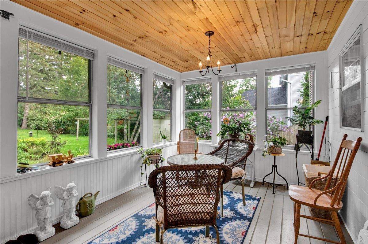 19 Brown Avenue Property Photo 39