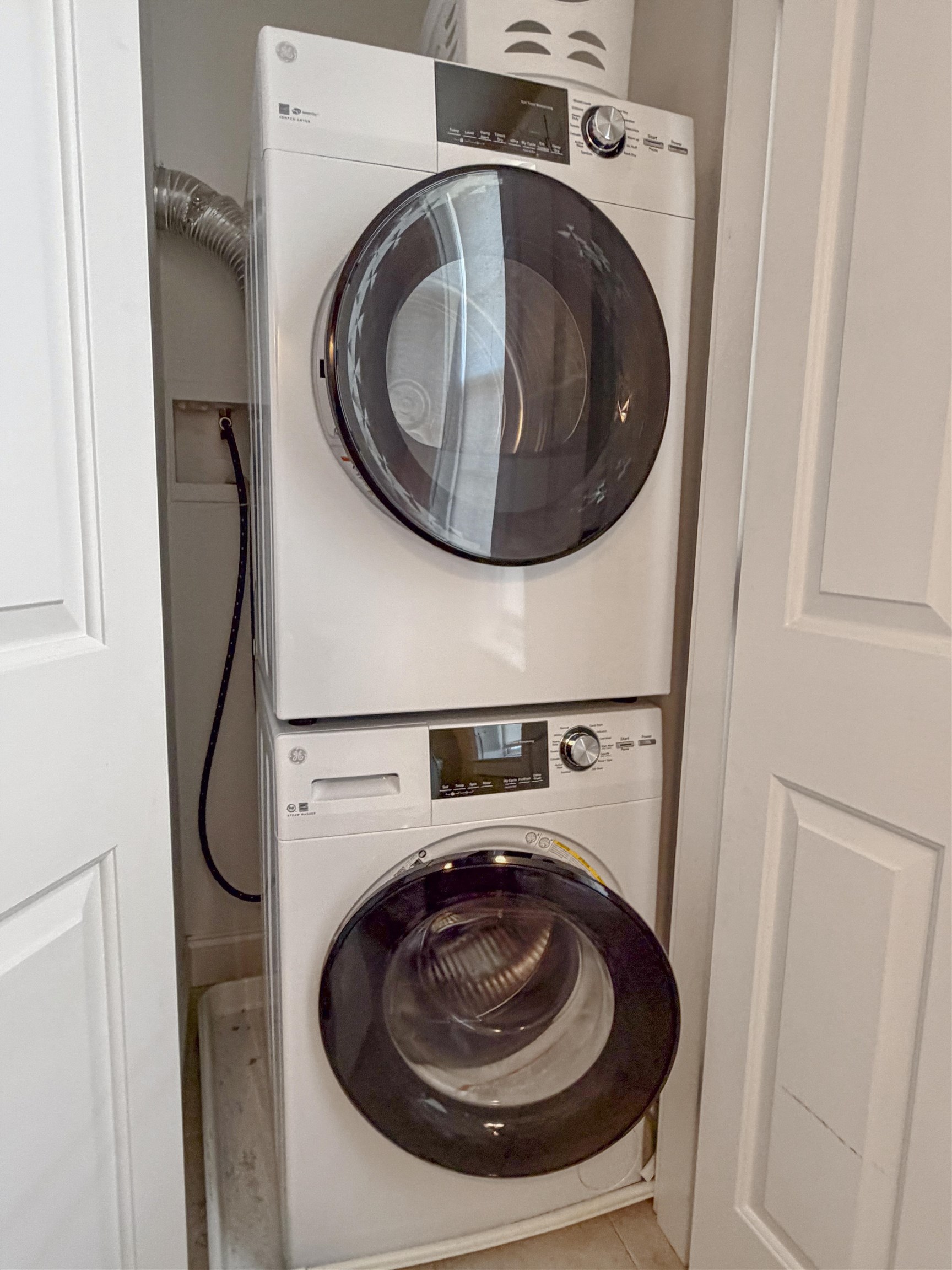 198 Islington Street Property Photo 17