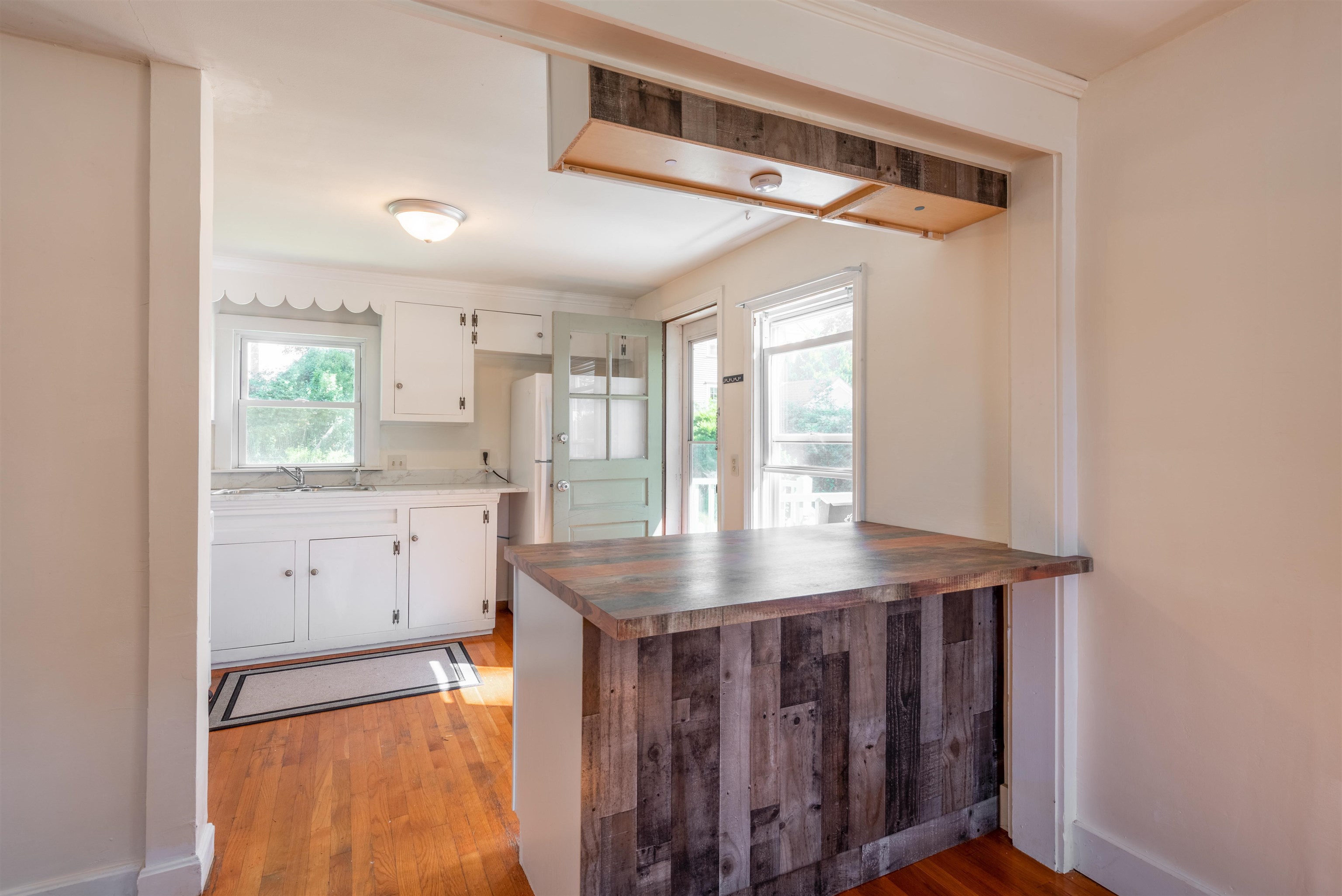 33 Charlotte Avenue Property Photo 7
