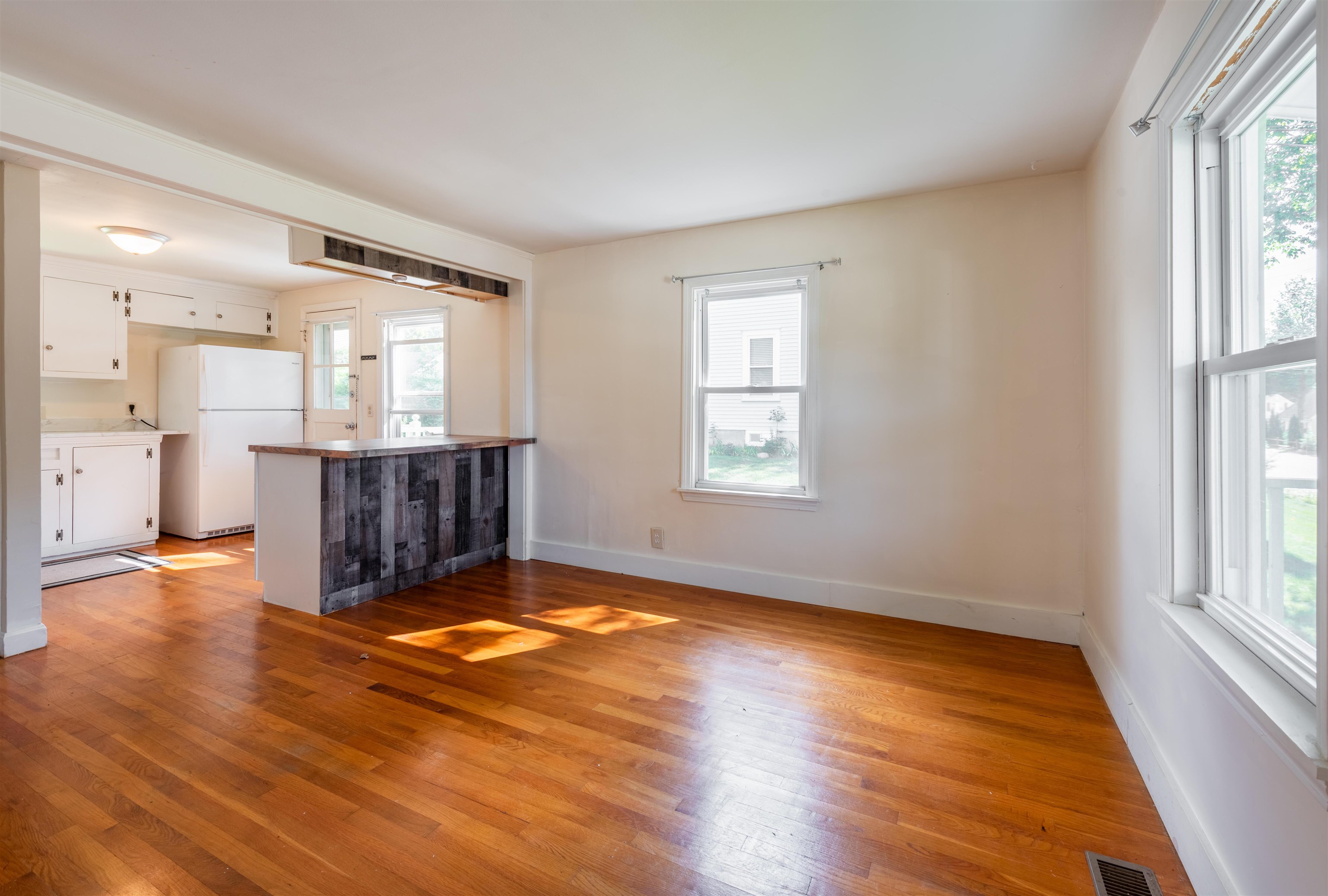 33 Charlotte Avenue Property Photo 9