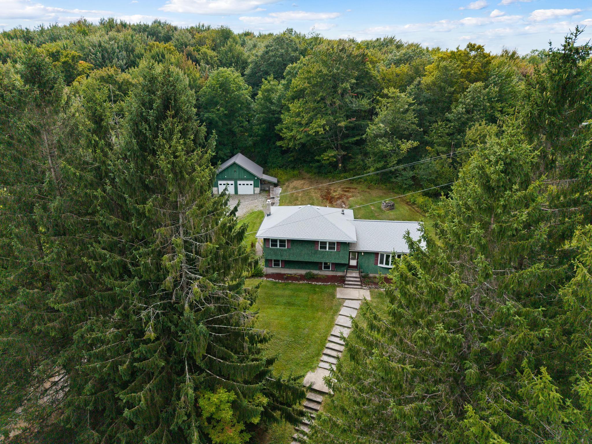 1402 French Hill Road Property Photo 2