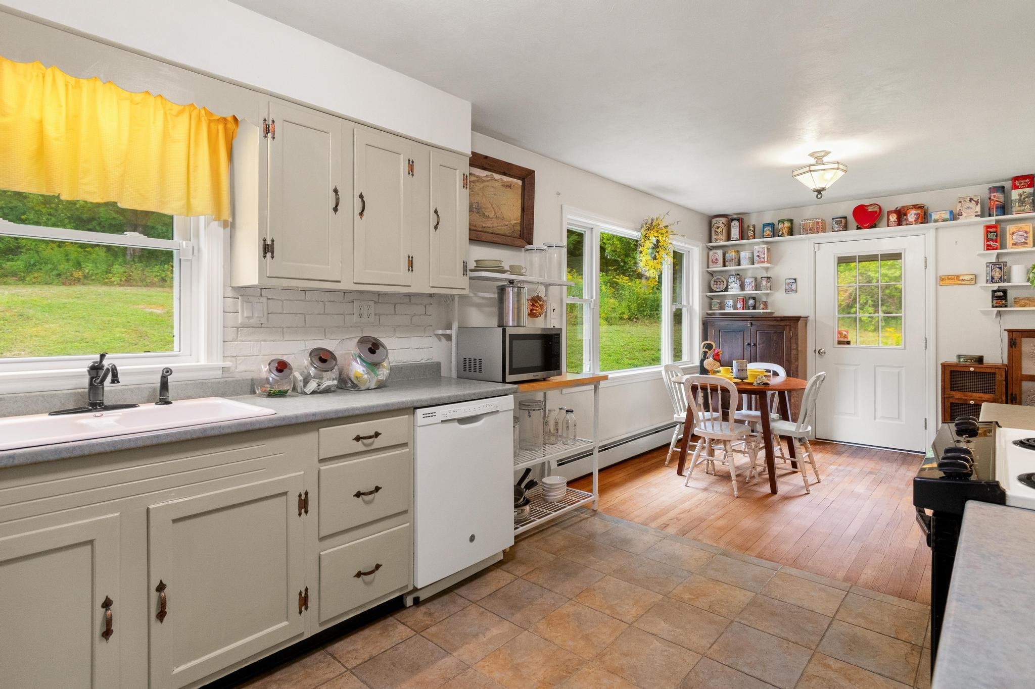 1402 French Hill Road Property Photo 13
