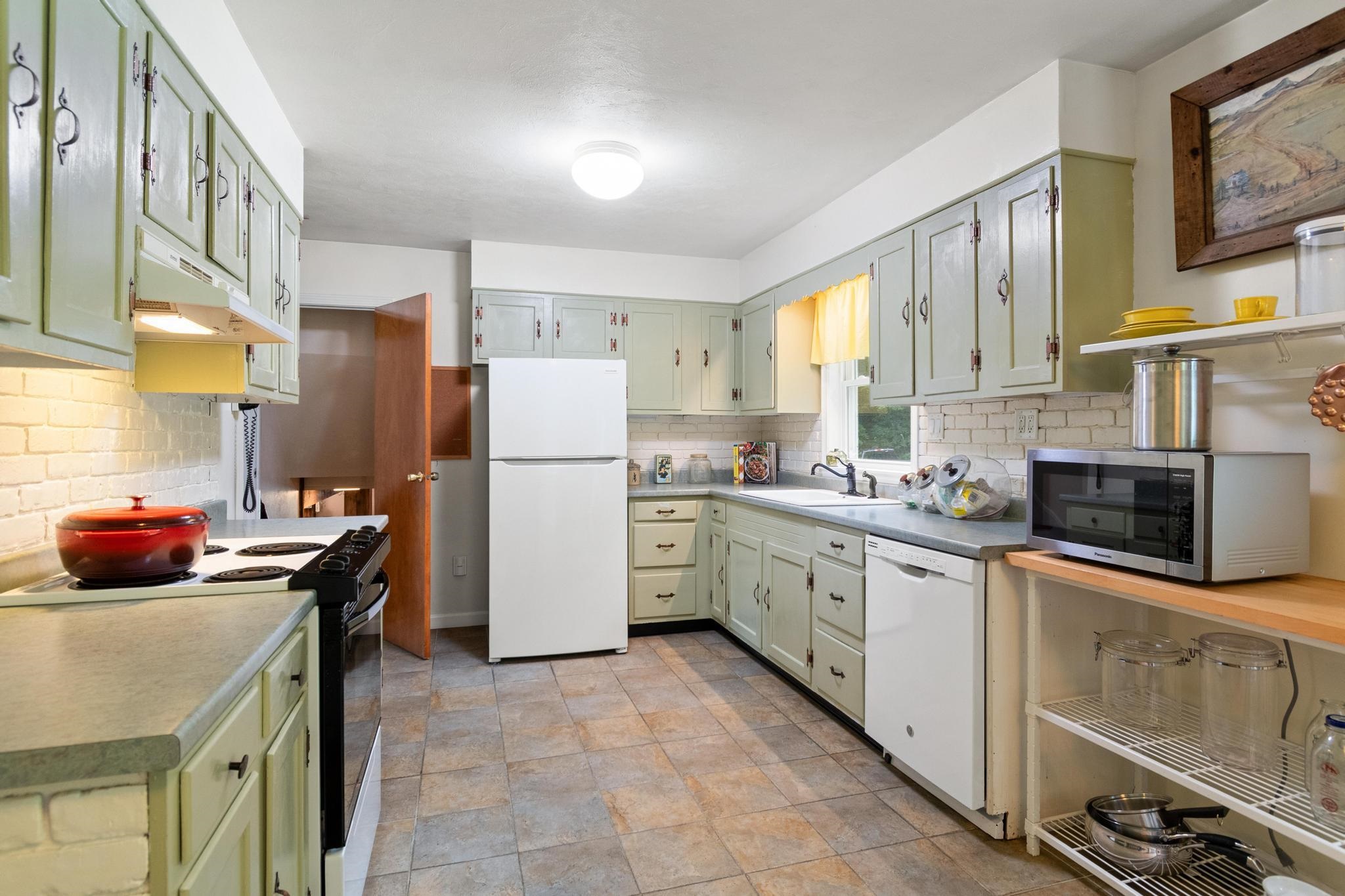 1402 French Hill Road Property Photo 18