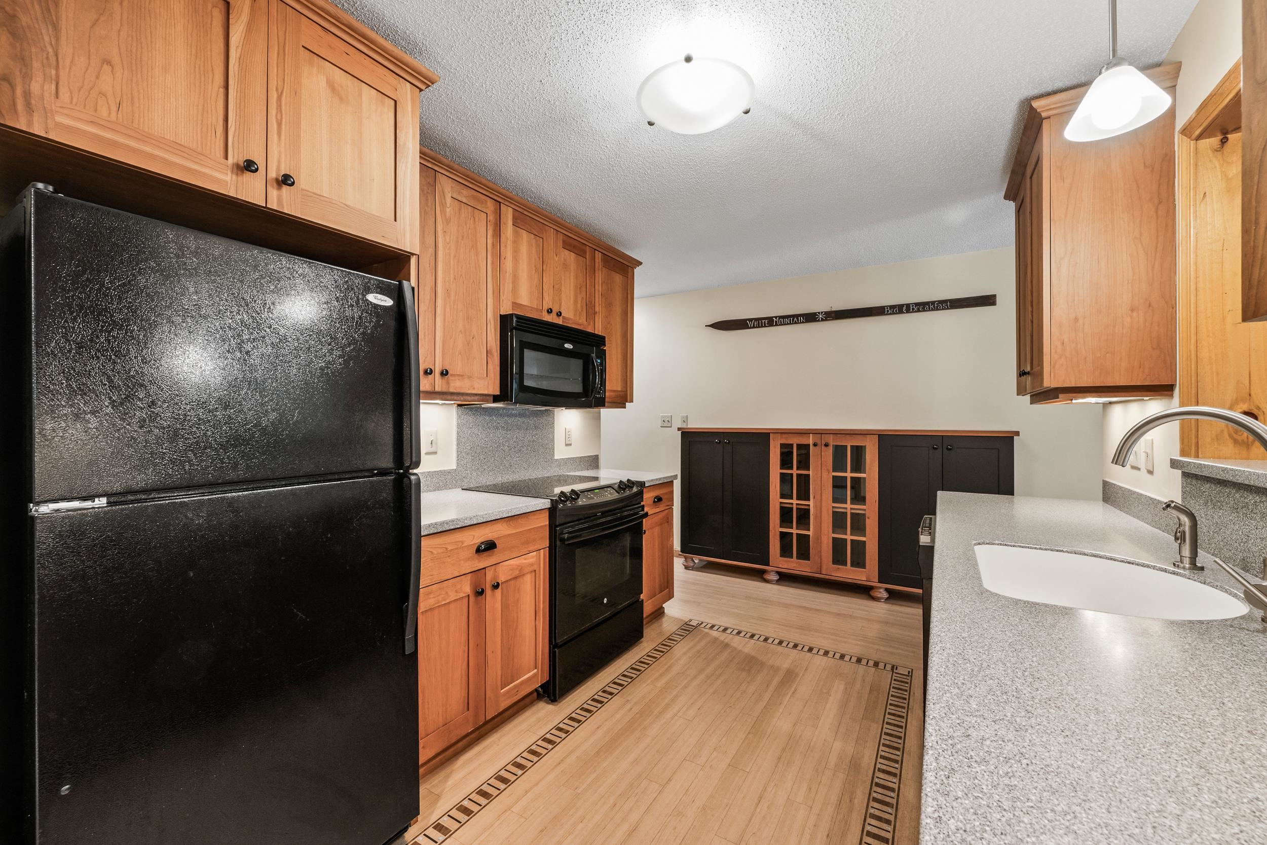 56 Northbrook Circle Property Photo 6