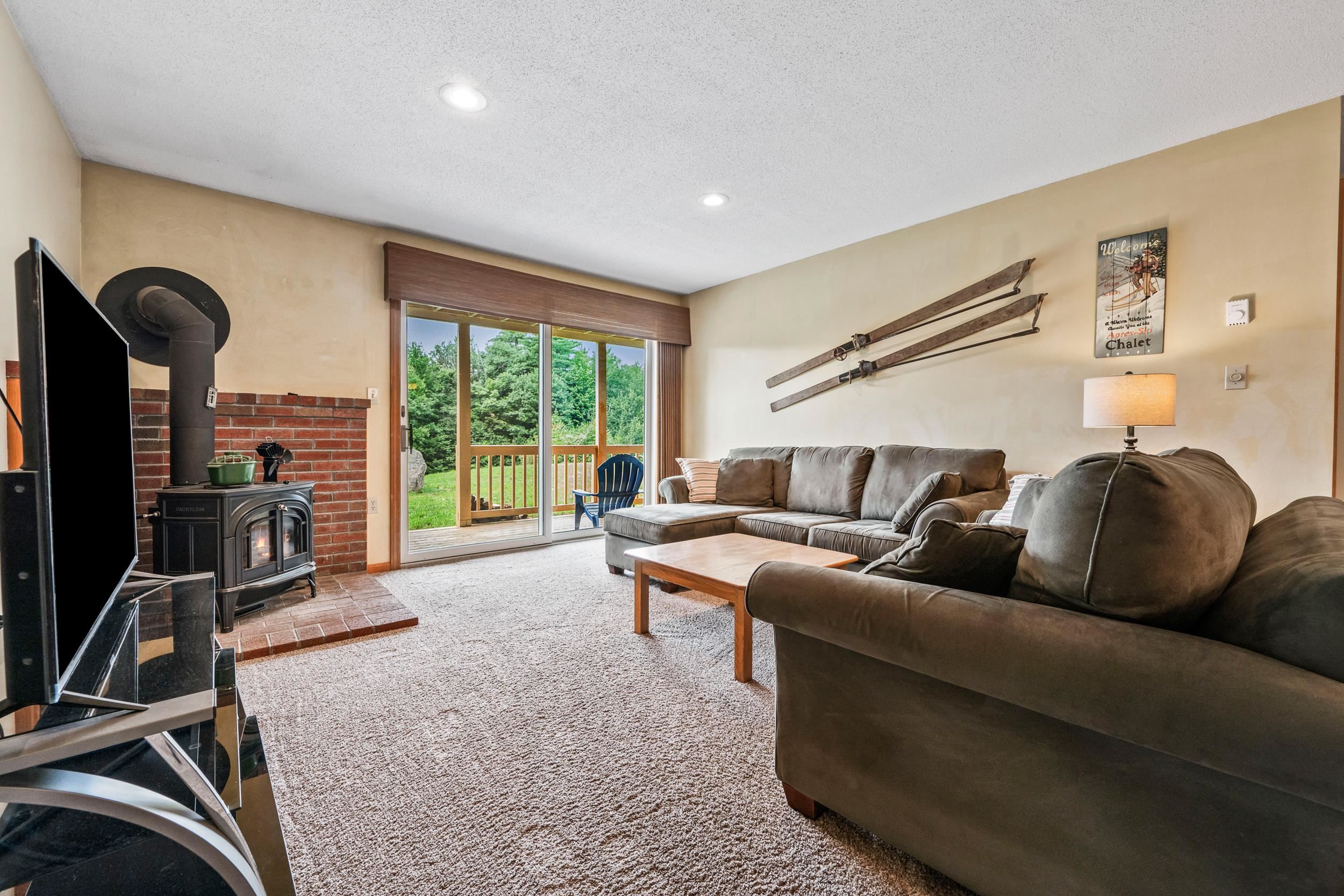 56 Northbrook Circle Property Photo 10