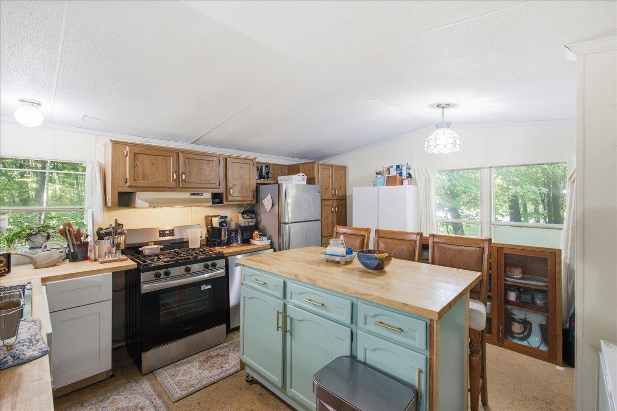 48 Lexington Road Property Photo 8