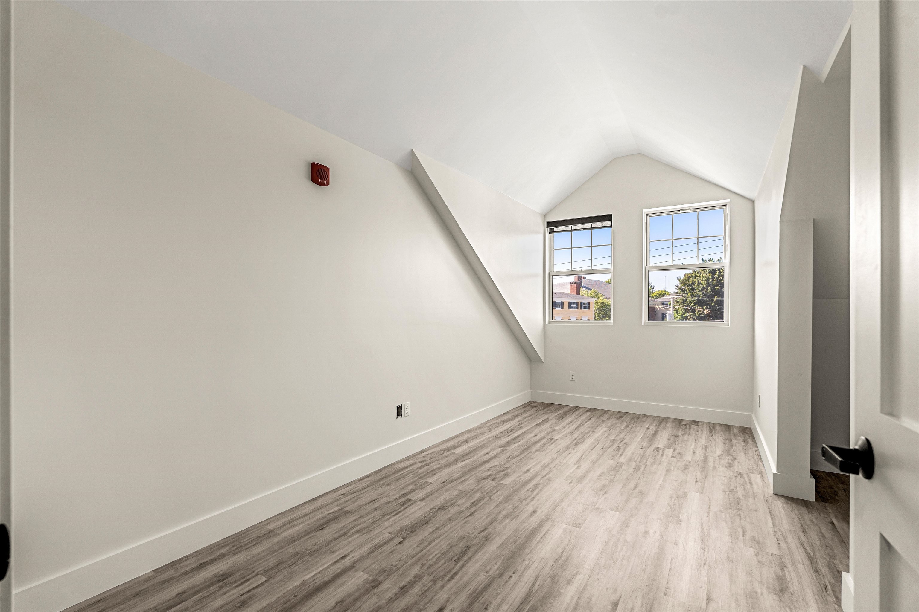85 Water Street Property Photo 16