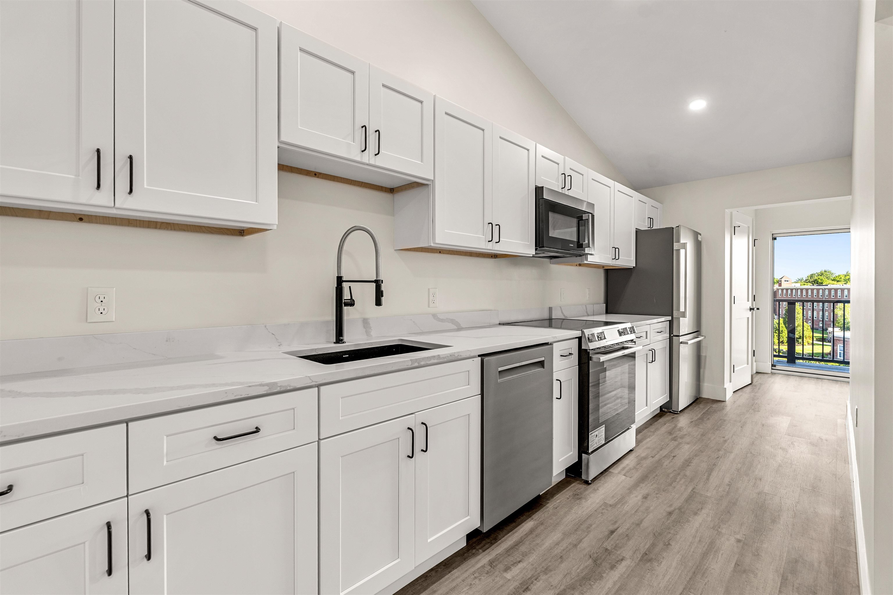 85 Water Street Property Photo 25