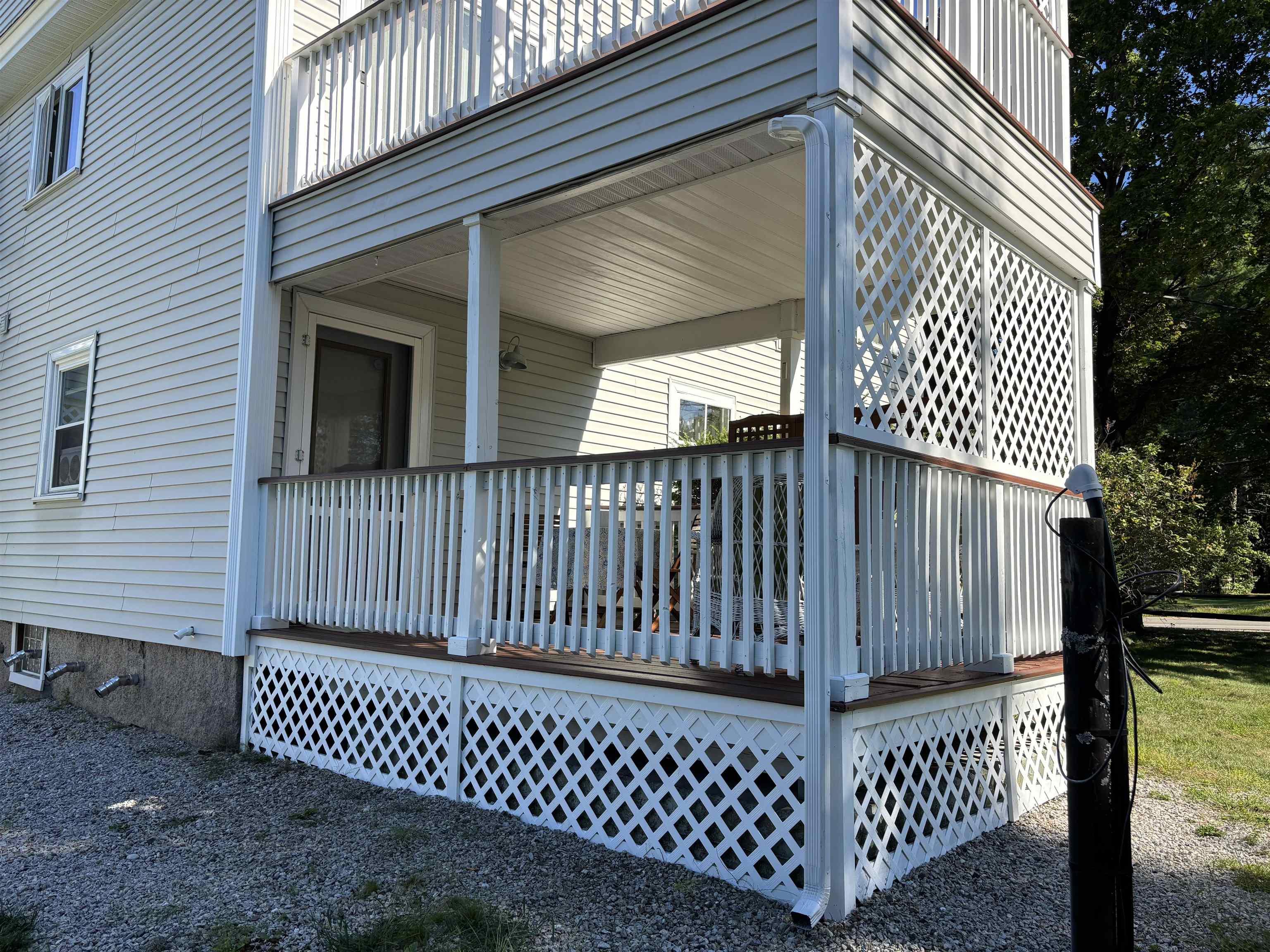 196 East Main Street Property Photo 6